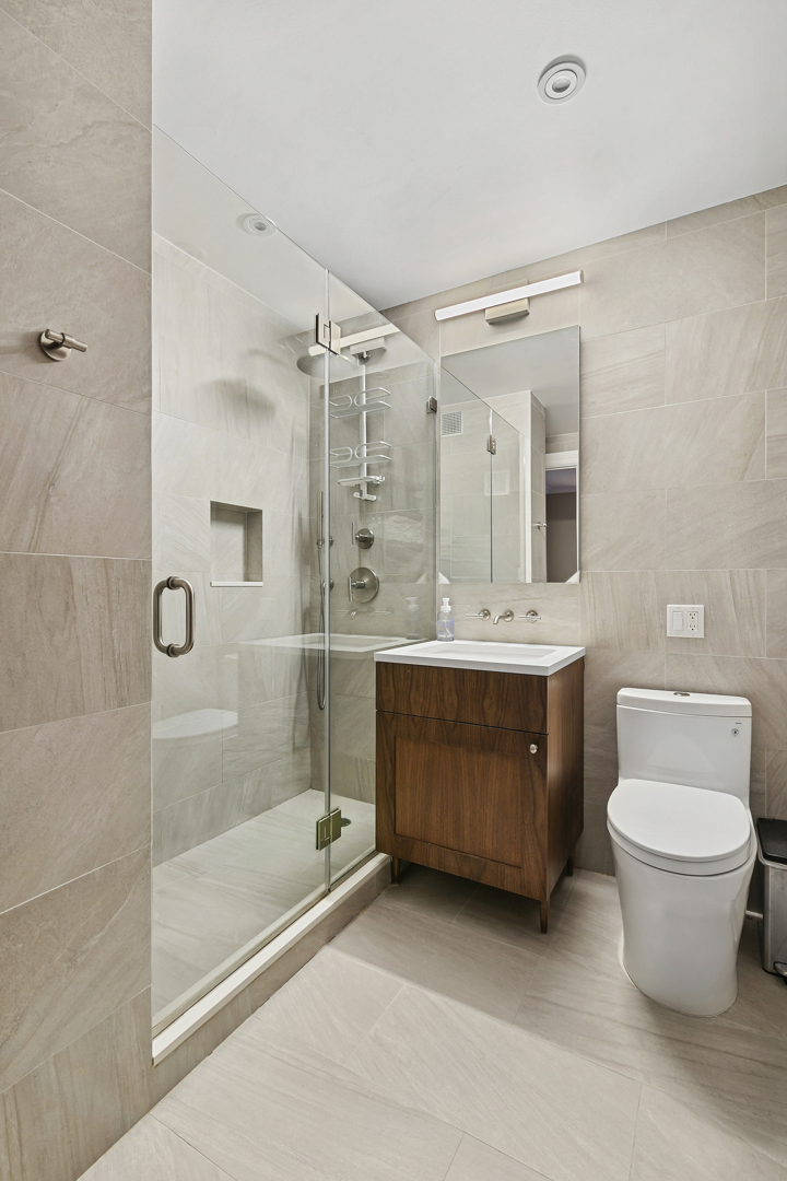 118 East 60th Street 8CD Upper East Side New York NY 10022