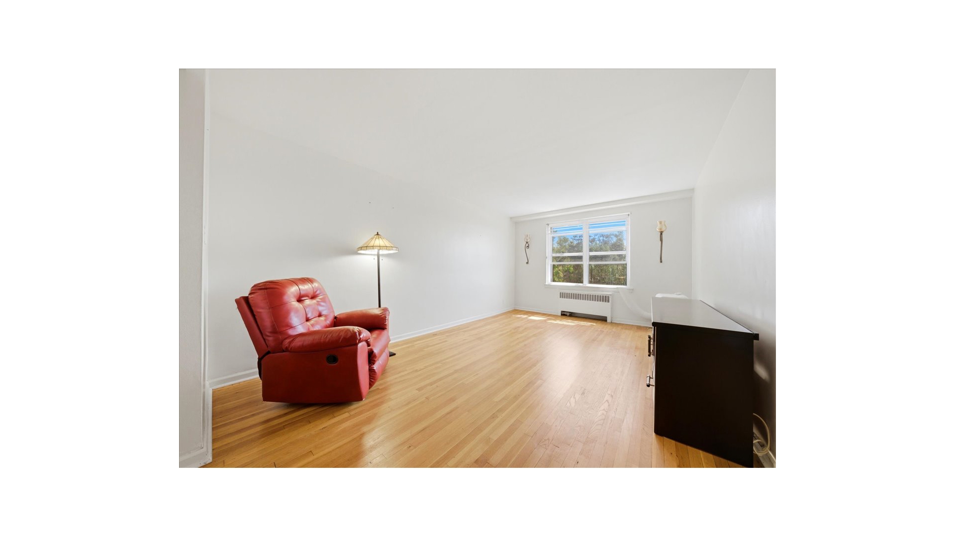 2080 Barnes Avenue Pelham Parkway Bronx NY 10462