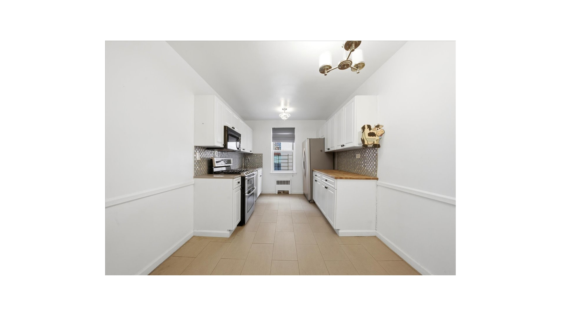 2080 Barnes Avenue Pelham Parkway Bronx NY 10462