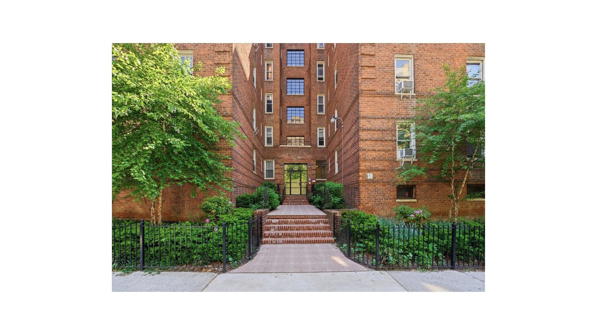 2080 Barnes Avenue Pelham Parkway Bronx NY 10462