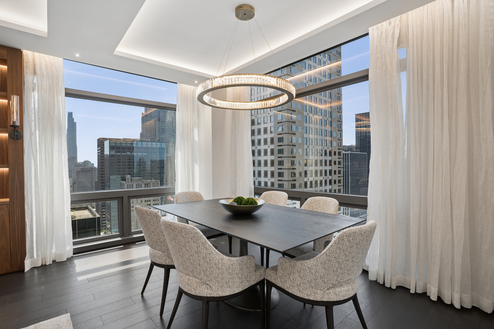 721 Fifth Avenue 41H Midtown East New York NY 10022