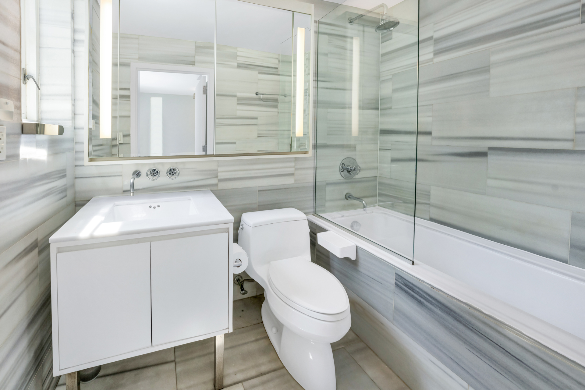 225 Rector Place 7E Battery Park City New York NY 10280