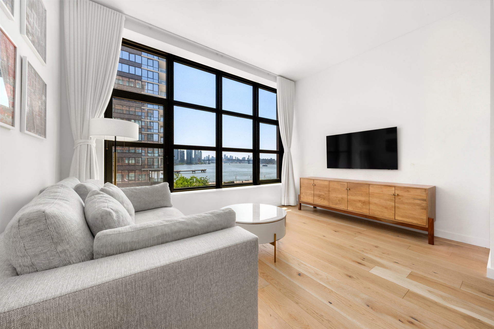 29 Huron Street 4DW Greenpoint Brooklyn NY 11222