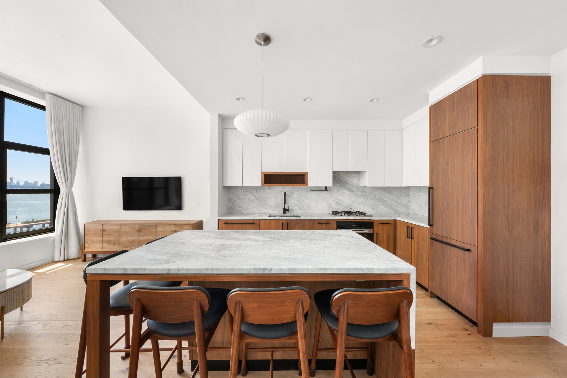 29 Huron Street 4DW Greenpoint Brooklyn NY 11222