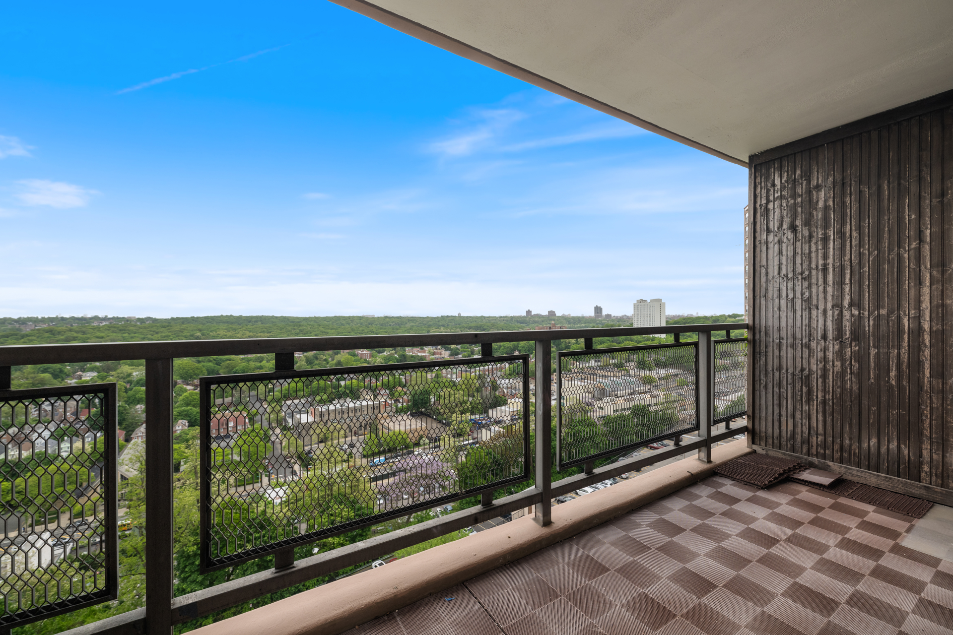 5900 Arlington Avenue 15G Riverdale Bronx NY 10471