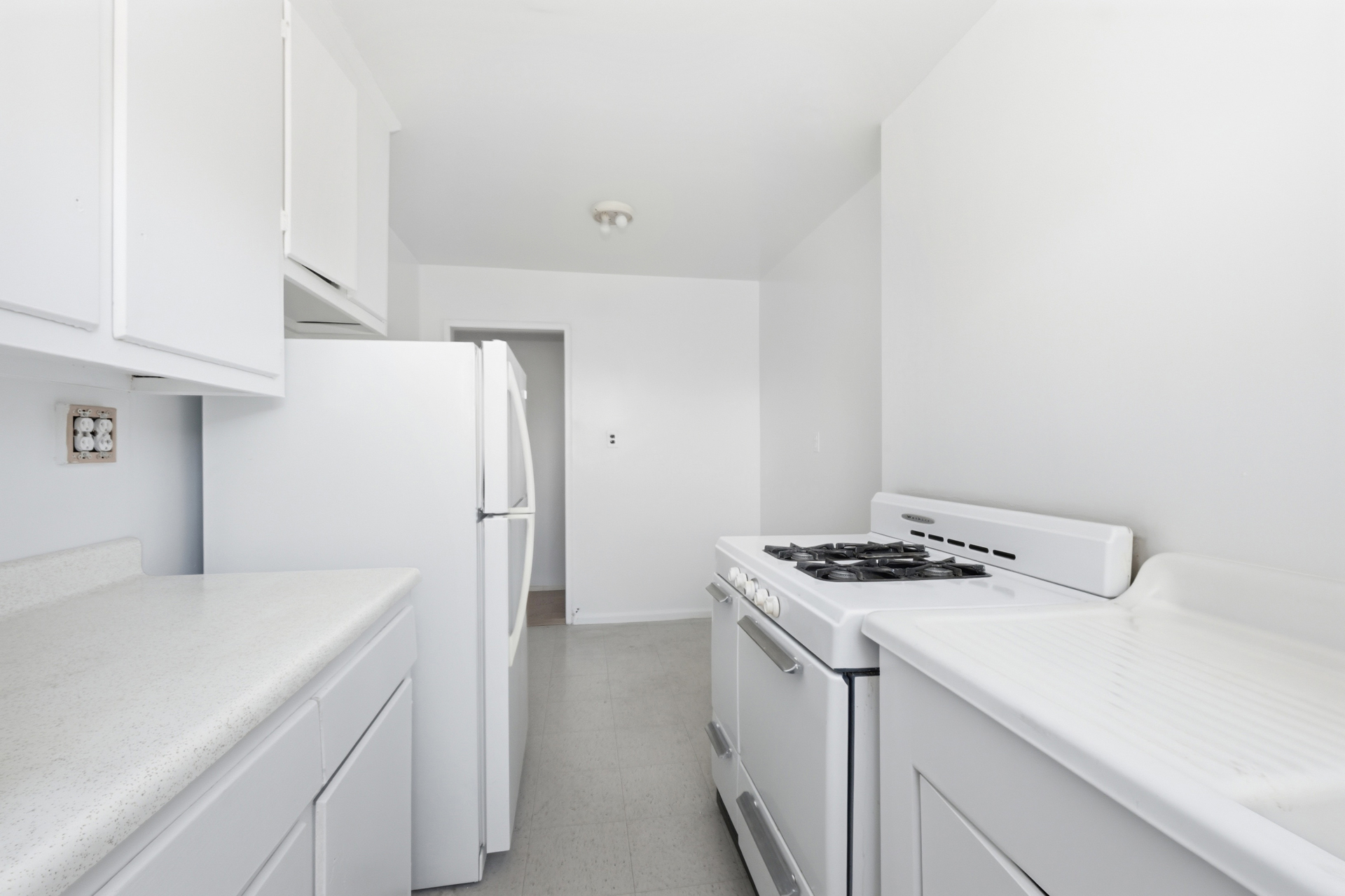208 East Broadway J602 Lower East Side New York NY 10002