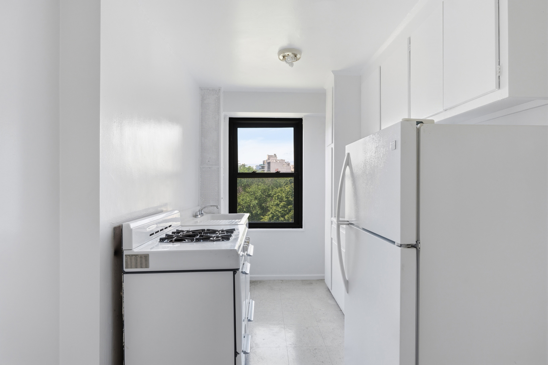208 East Broadway J602 Lower East Side New York NY 10002