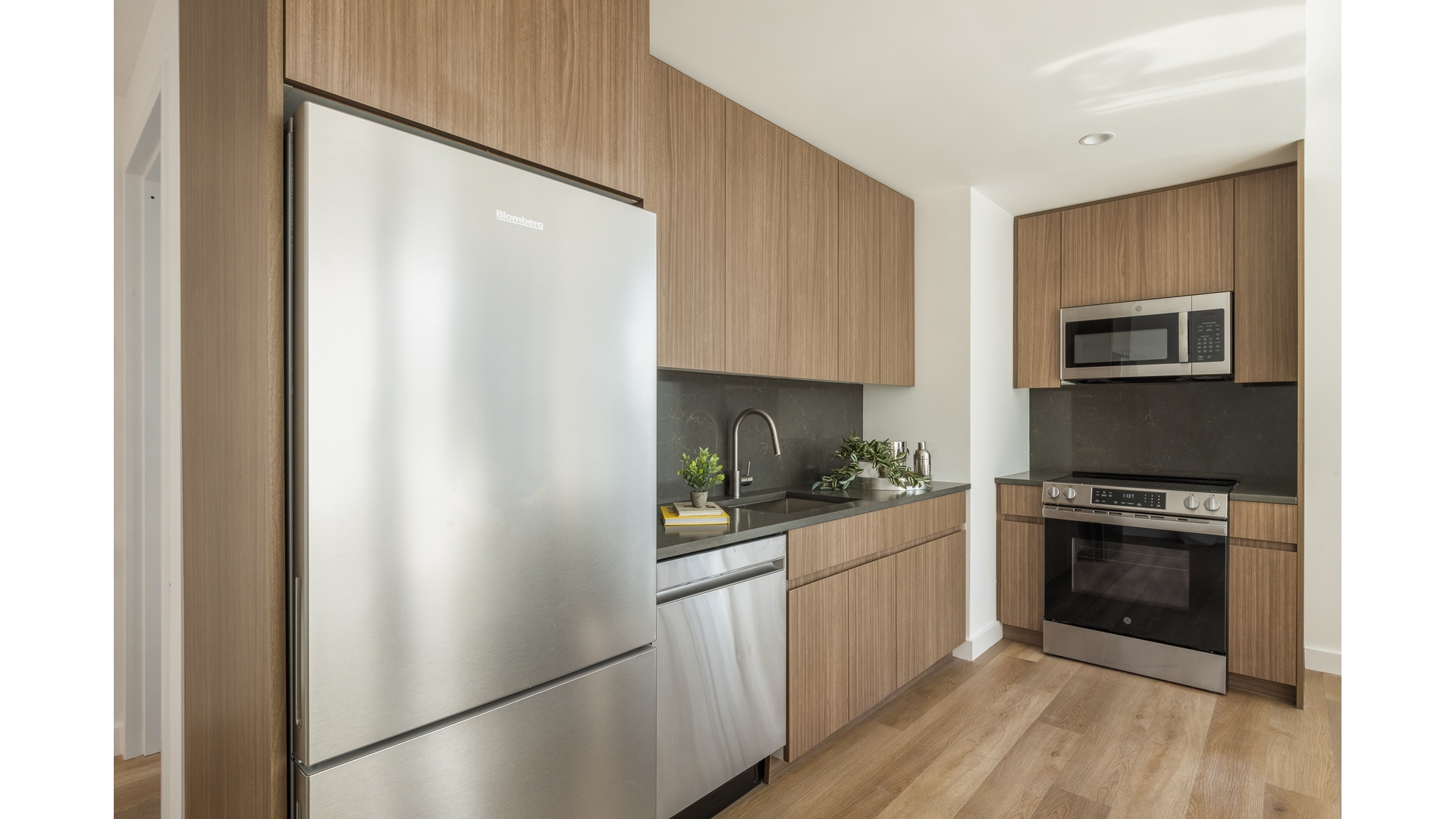 89 De Kalb Avenue 26E Fort Greene Brooklyn NY 11201