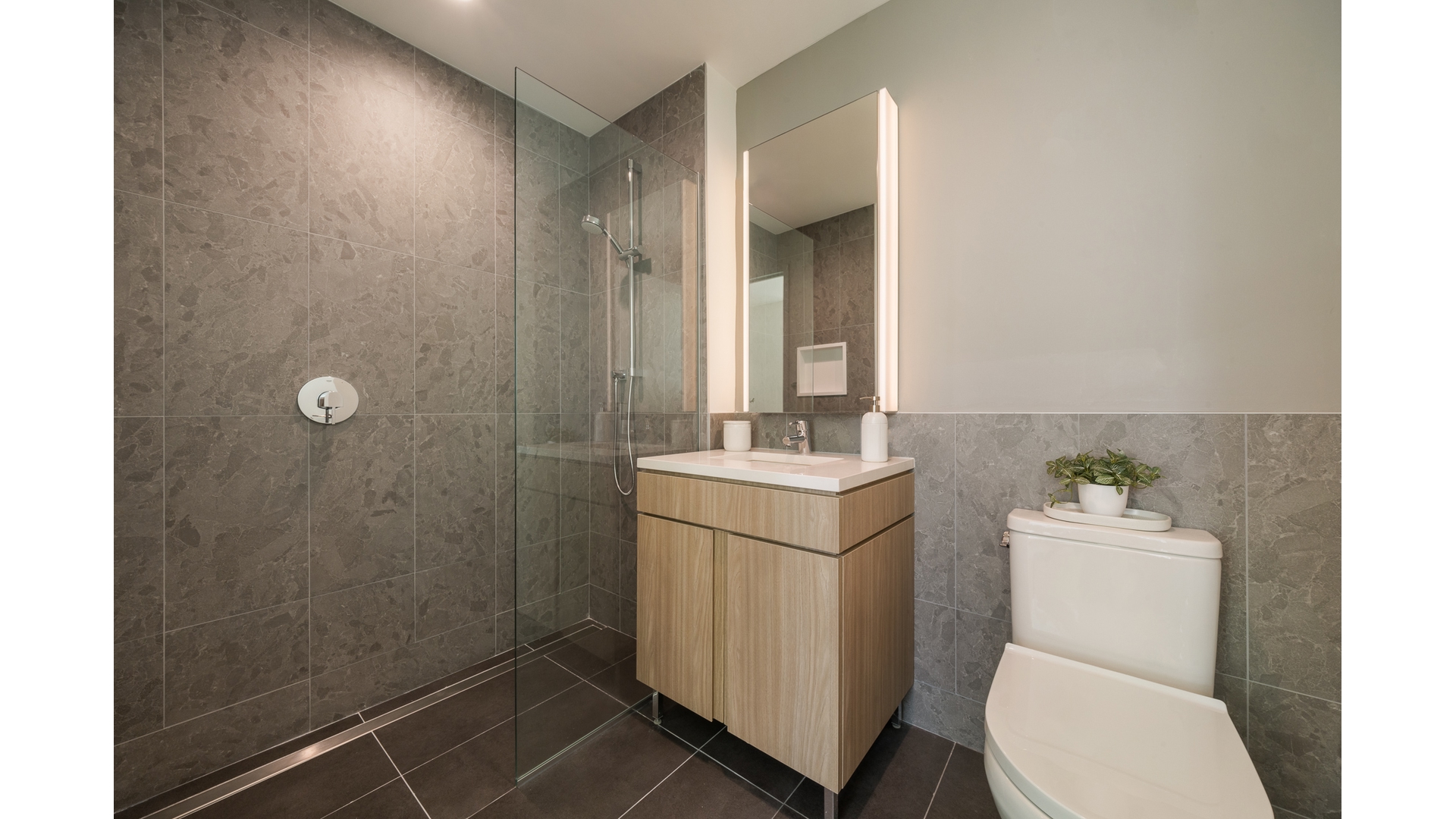 89 De Kalb Avenue 26E Fort Greene Brooklyn NY 11201