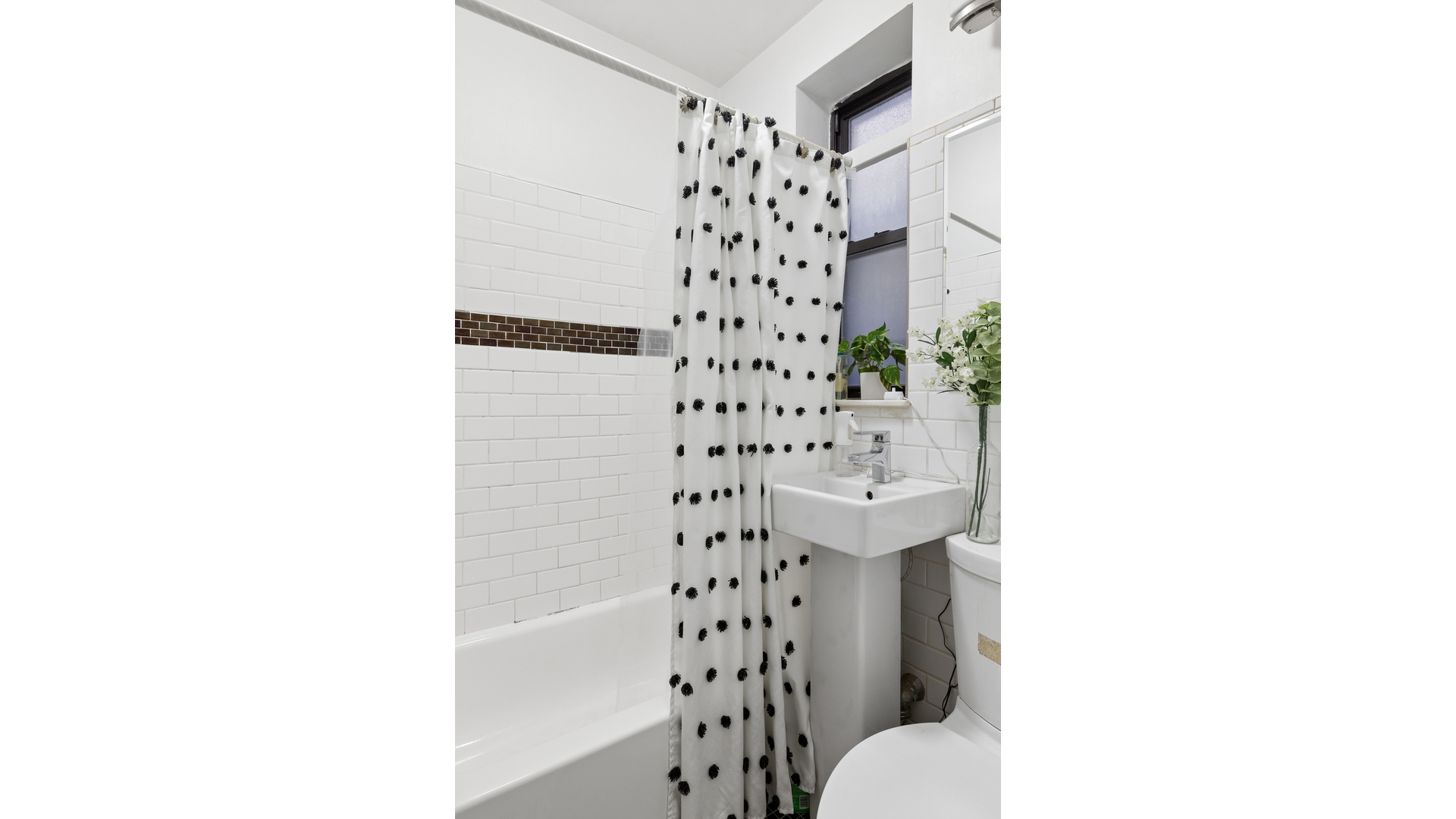 521 East 83rd Street Upper East Side New York NY 10028