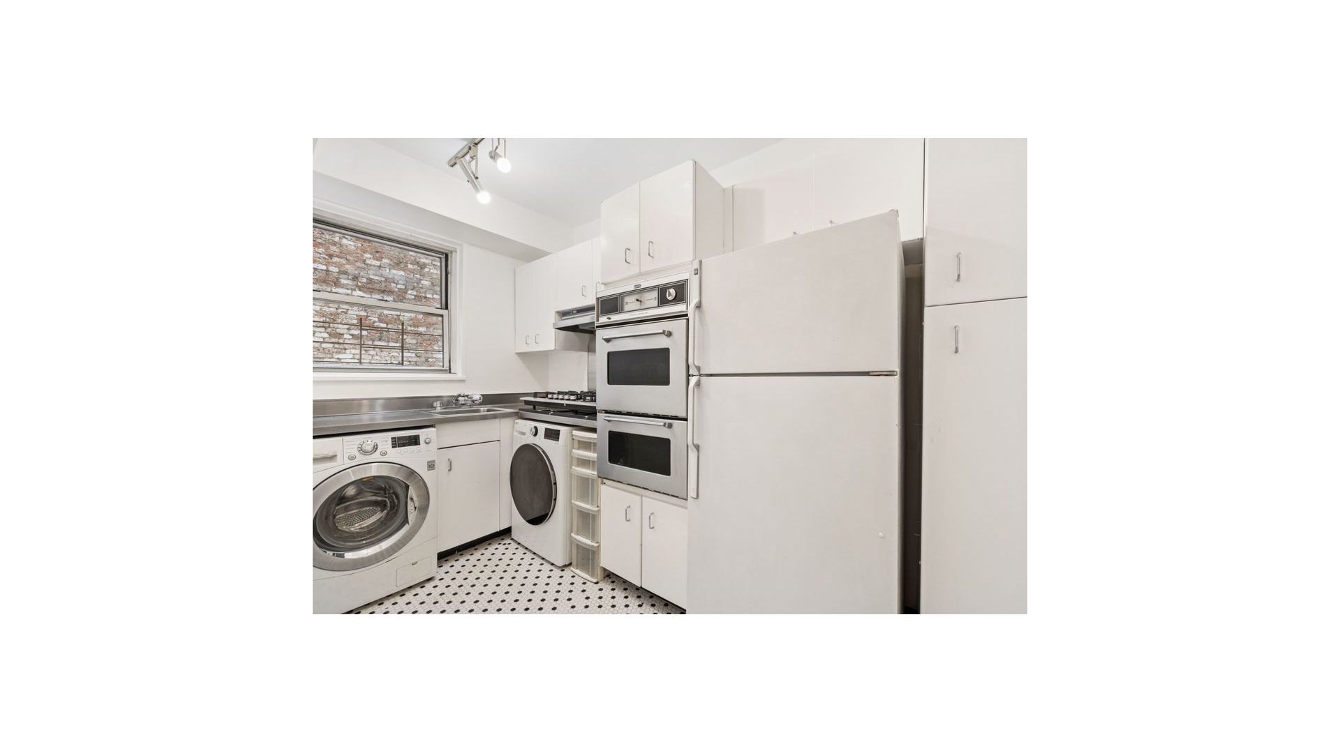 136 East 56th Street Midtown East New York NY 10022