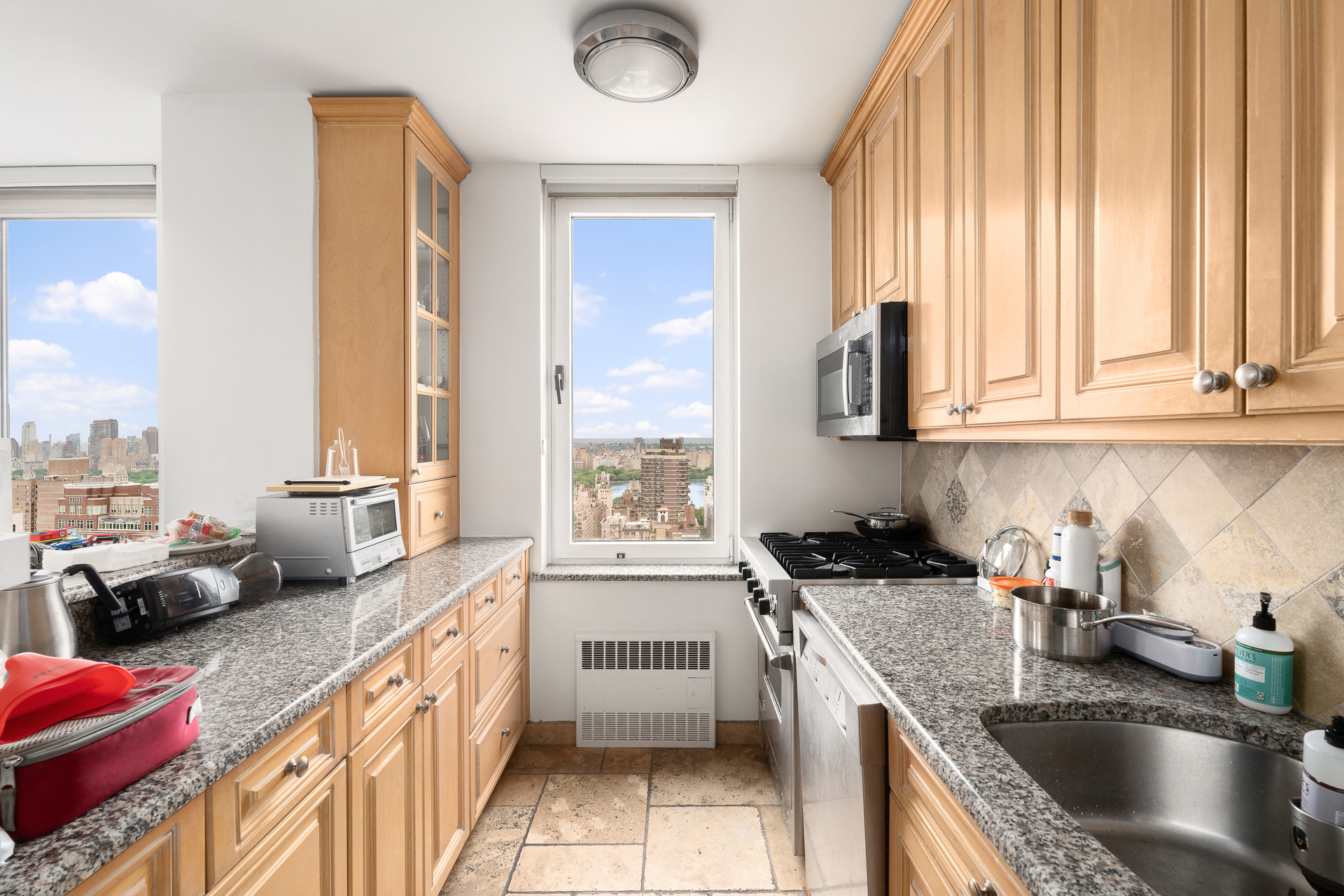 200 East 89th Street 38A Upper East Side New York NY 10128