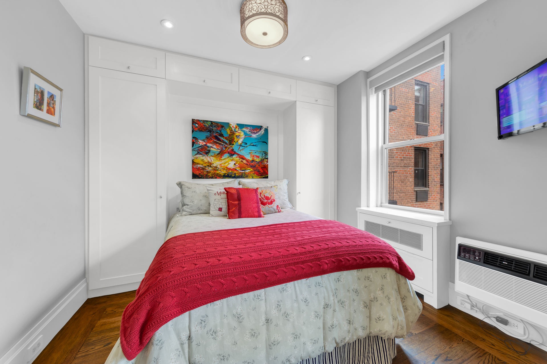 350 Bleecker Street 4VW W. Greenwich Village New York NY 10014