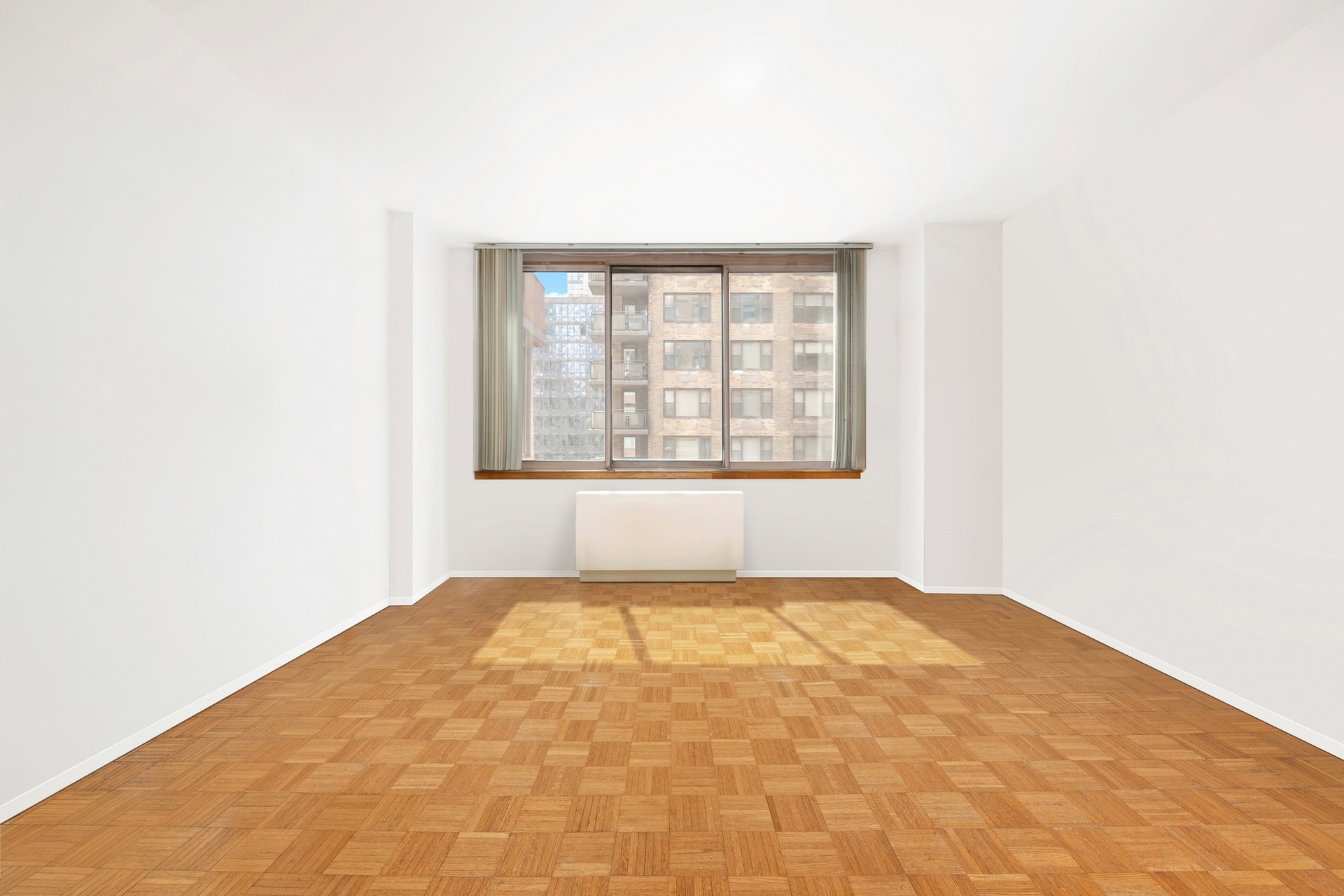 235 East 40th Street 9I Murray Hill New York NY 10016
