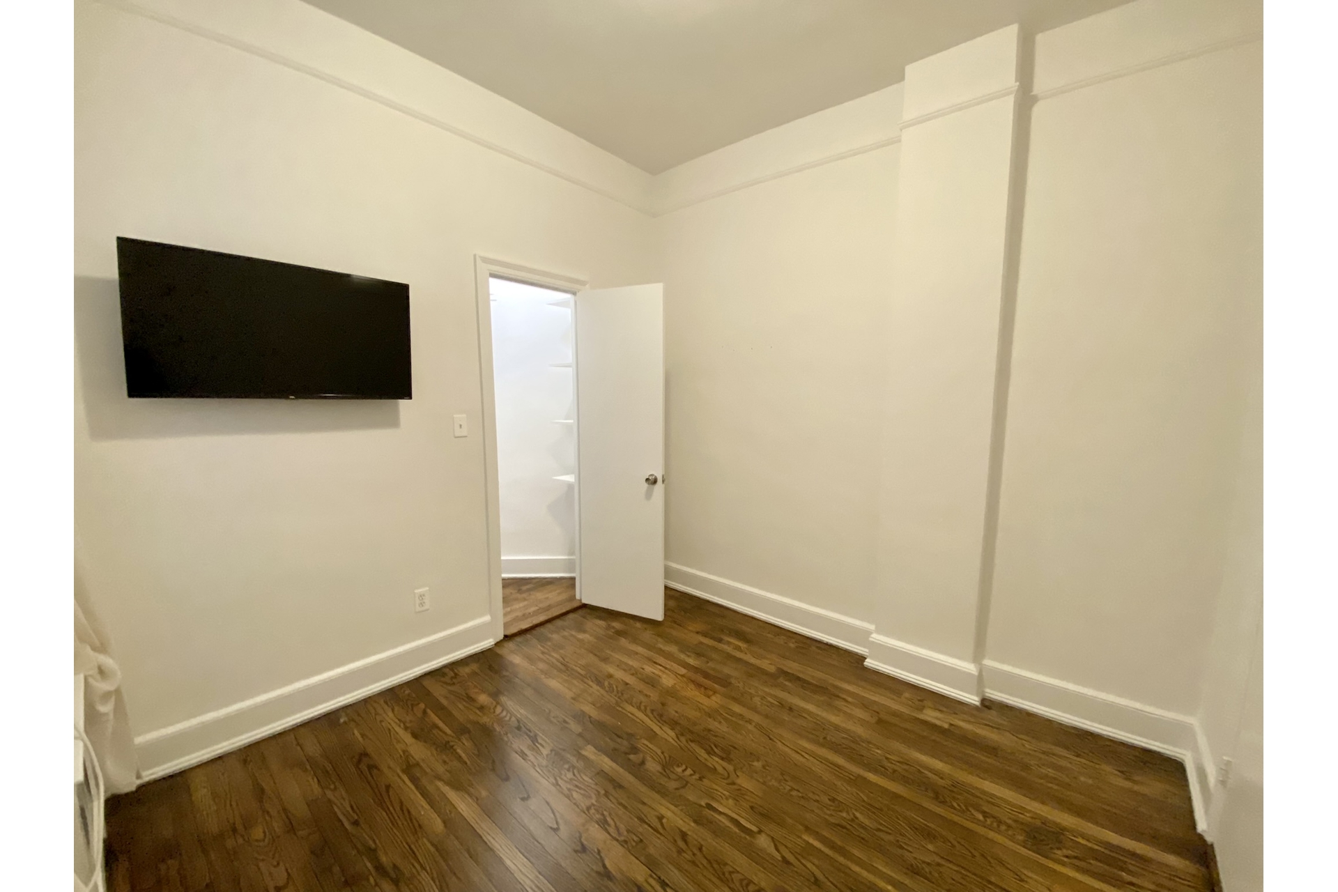 51 Seventh Avenue South 1F Greenwich Village New York NY 10014