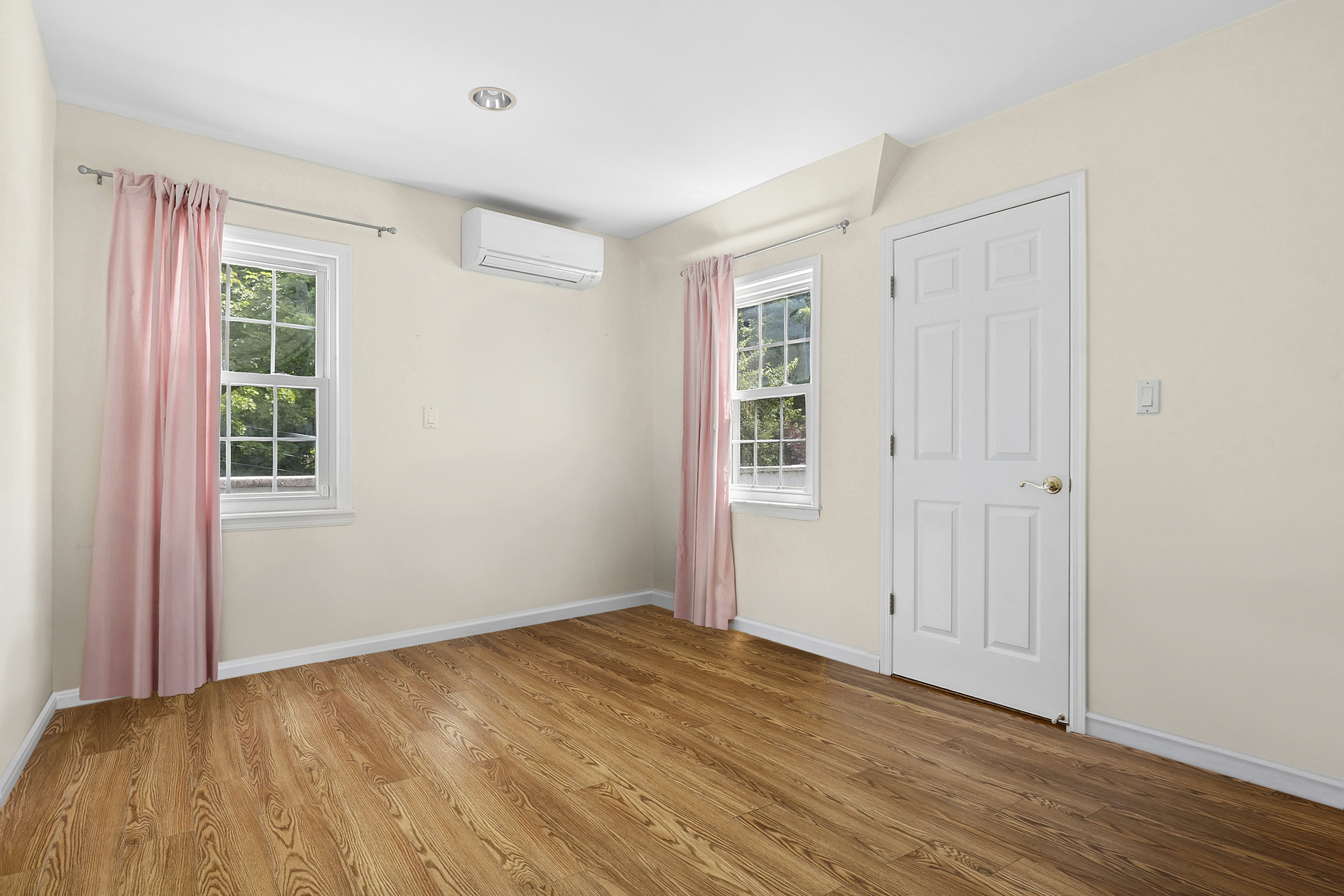 77-15 Kew Forest Lane Forest Hills Queens NY 11375