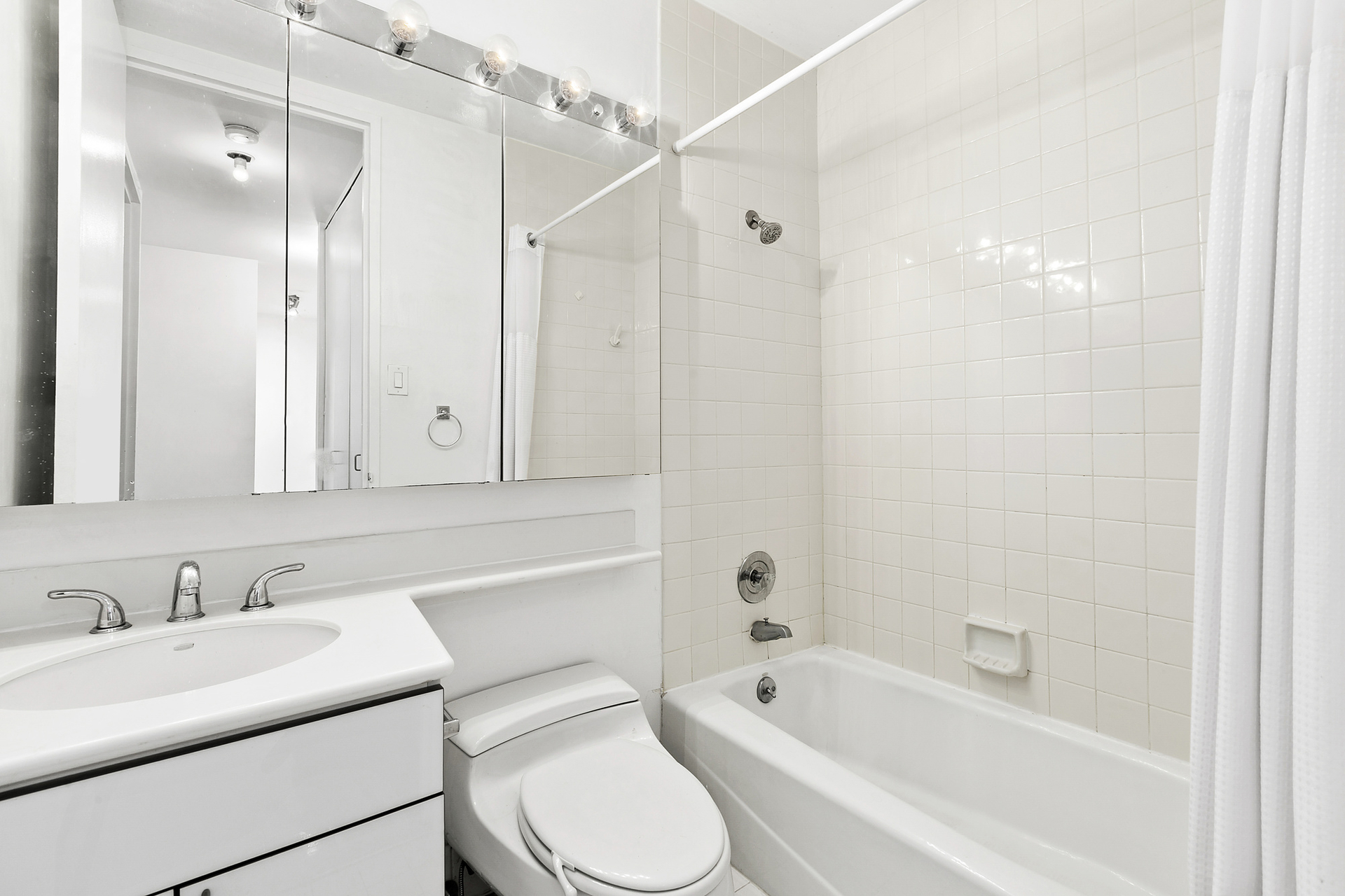 235 East 40th Street 14E Murray Hill New York NY 10016