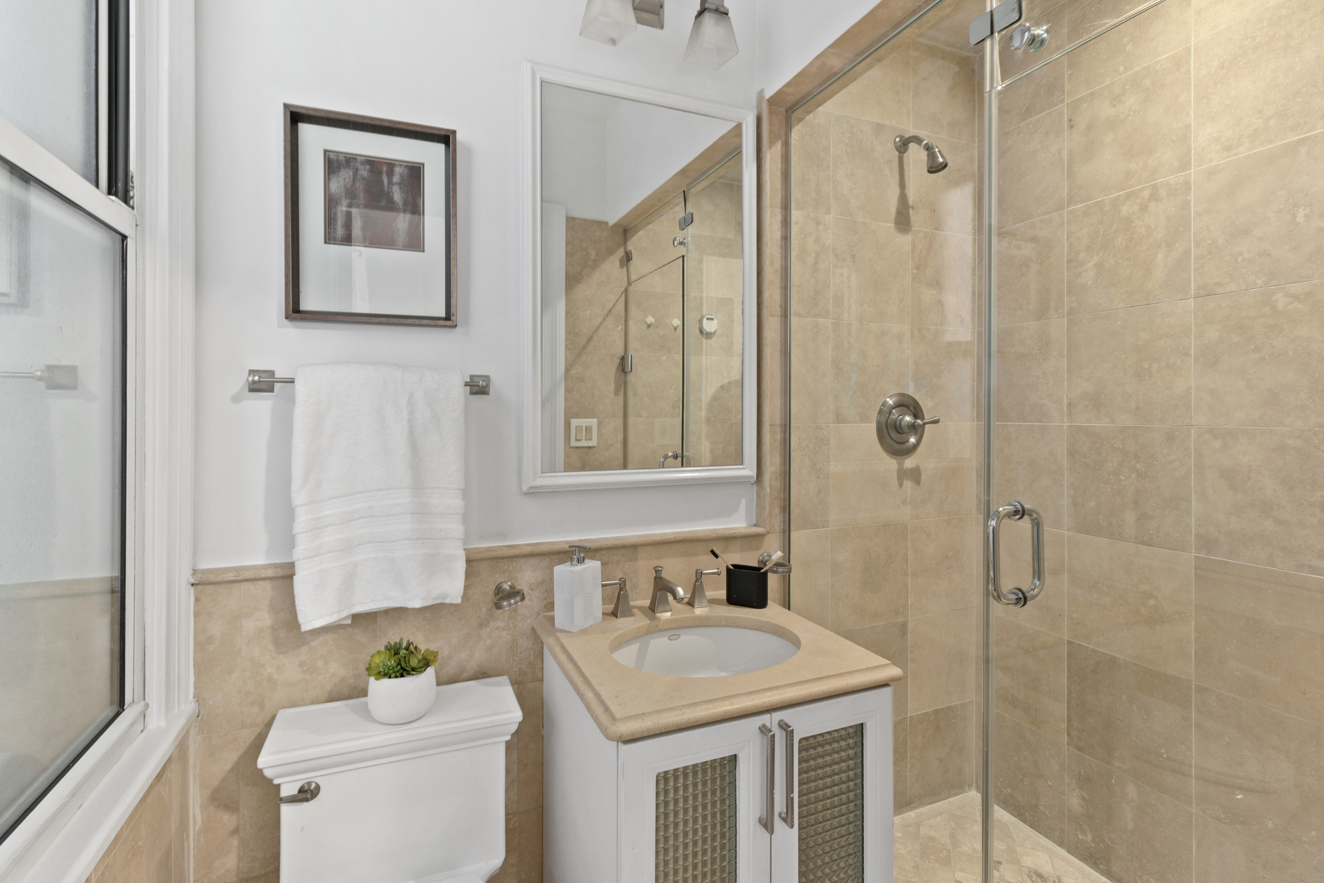171 West 57th Street 2A Midtown West New York NY 10019