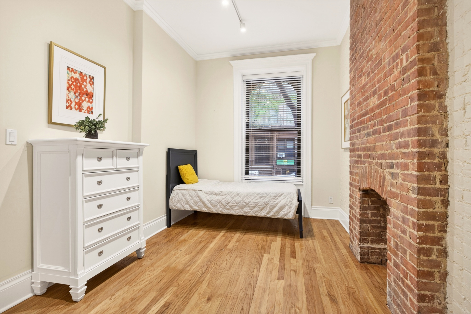 213 West 80th Street Upper West Side New York NY 10024