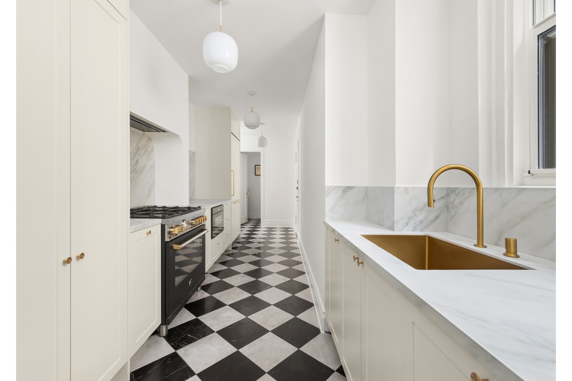 171 West 57th Street 8C Midtown West New York NY 10019