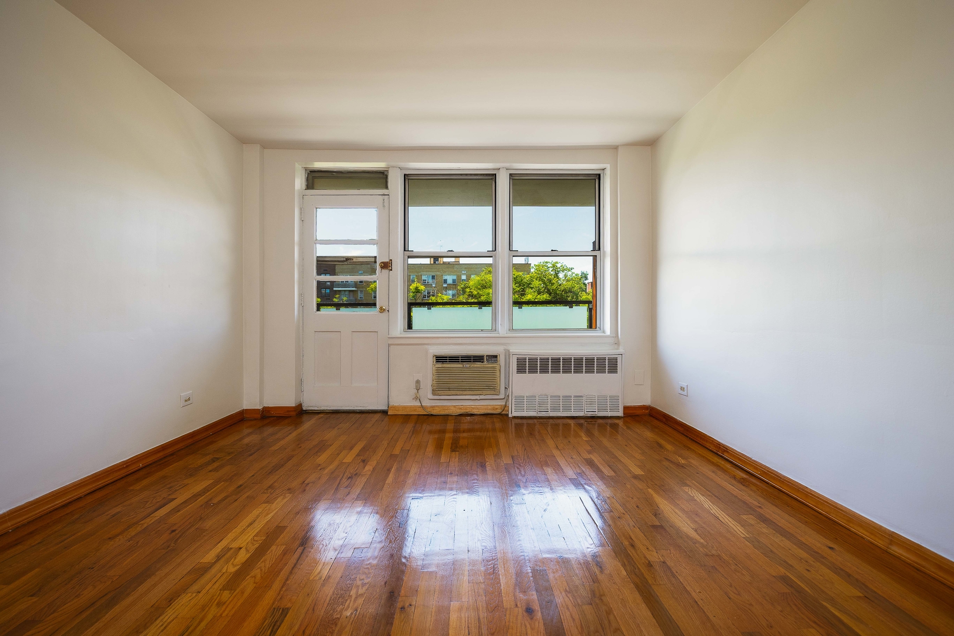 525 Ocean Parkway 4A Kensington Brooklyn NY 11218