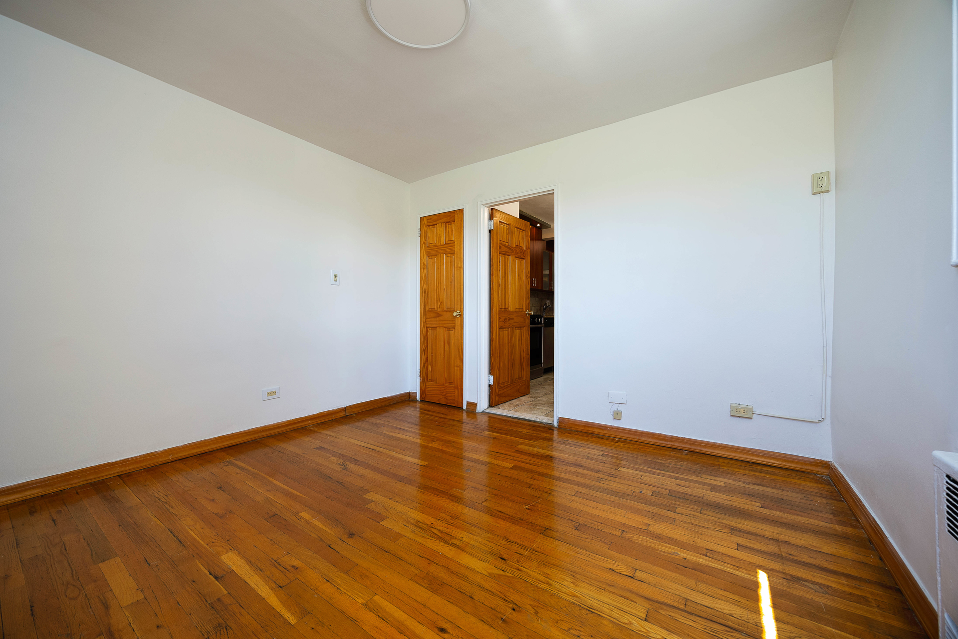 525 Ocean Parkway 4A Kensington Brooklyn NY 11218