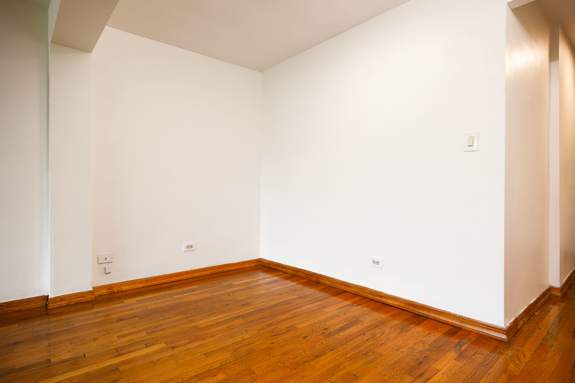 525 Ocean Parkway 4A Kensington Brooklyn NY 11218