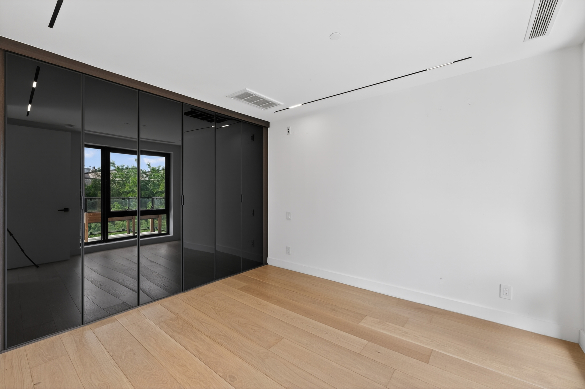61 North Henry Street 3 Greenpoint Brooklyn NY 11222