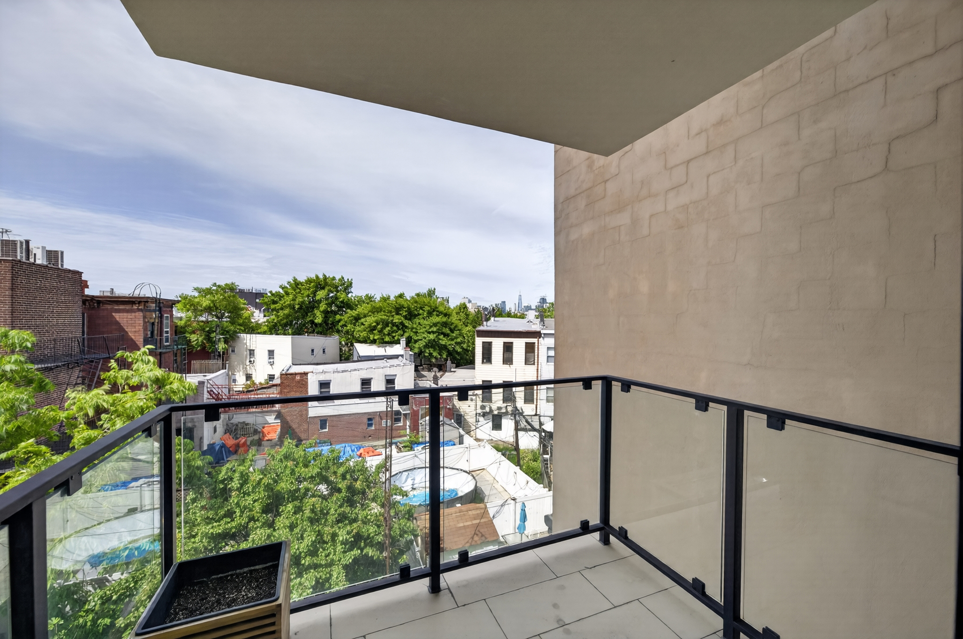 61 North Henry Street 3 Greenpoint Brooklyn NY 11222