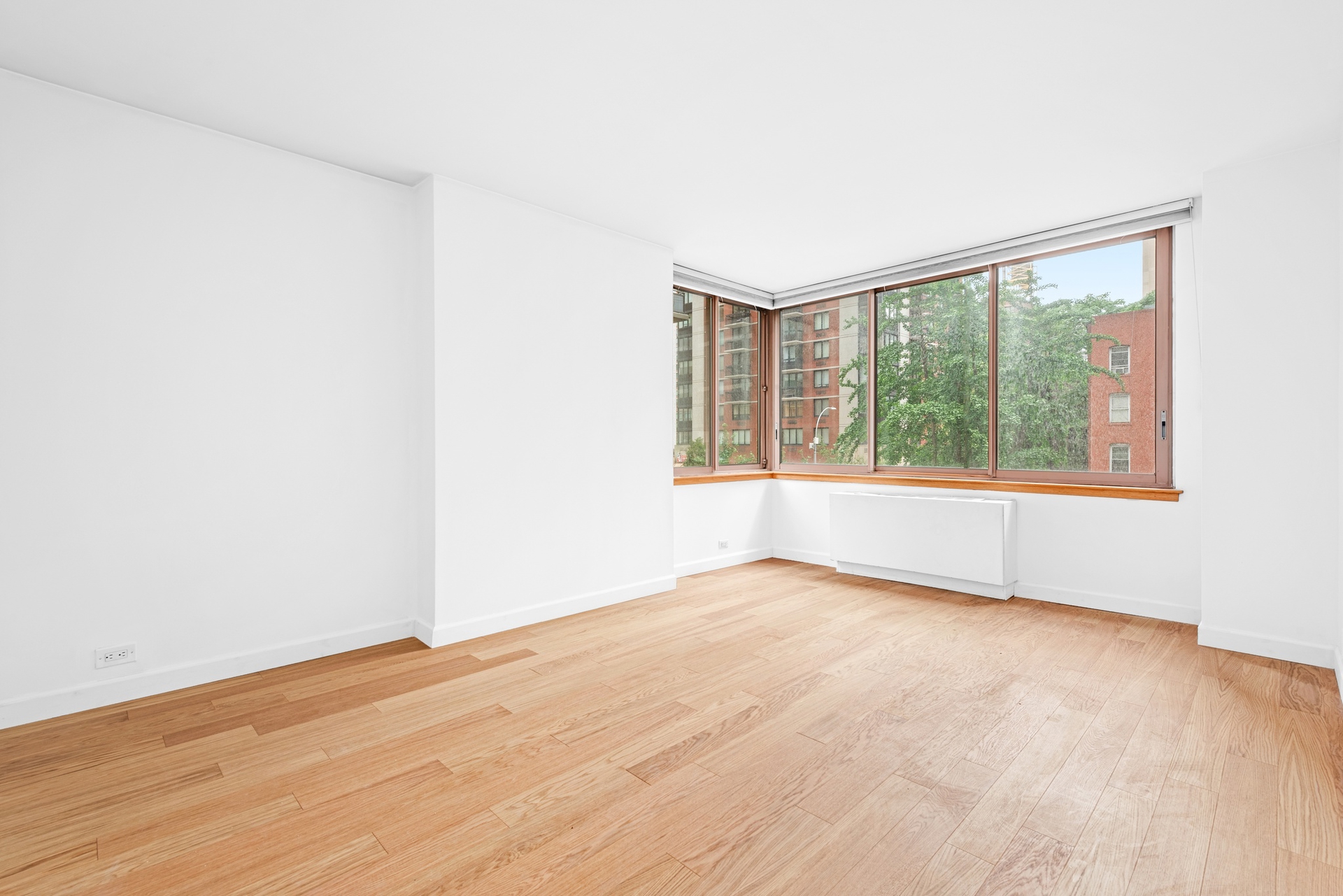 235 East 40th Street 2A Murray Hill New York NY 10016