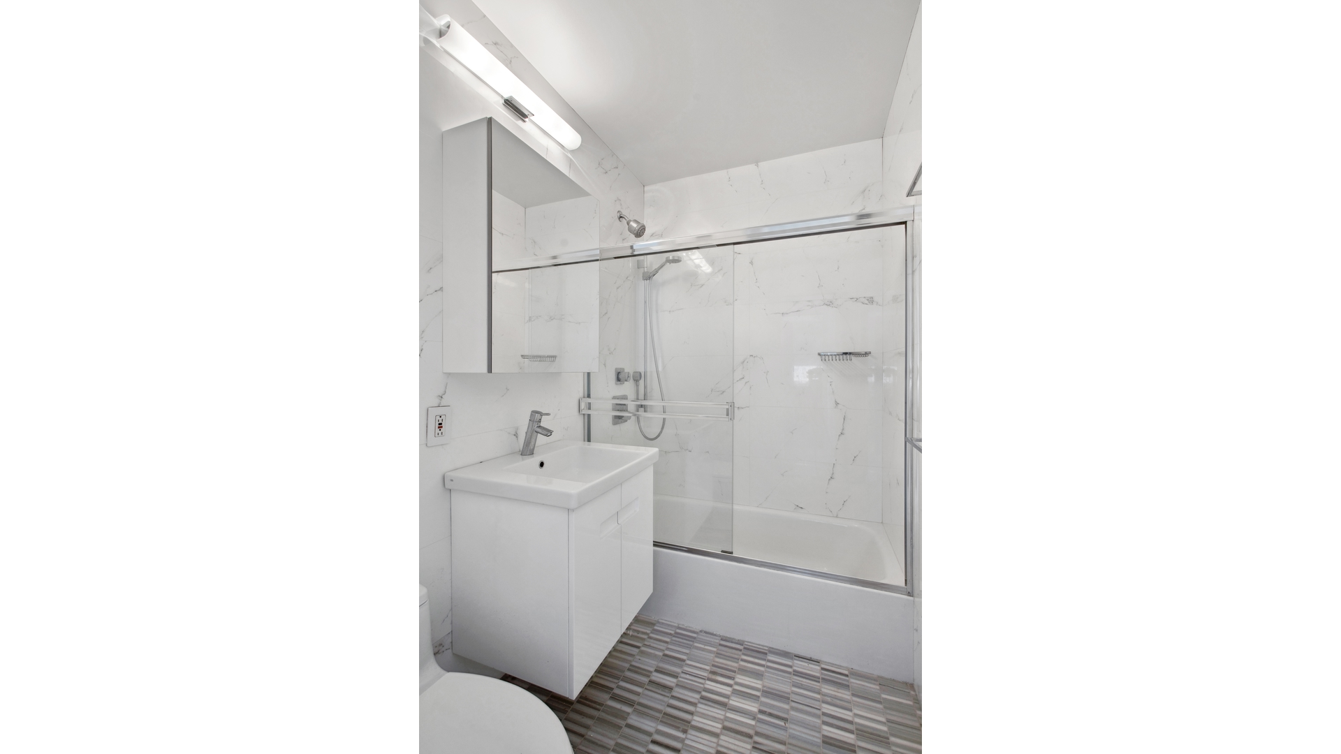 45 West 67th Street 22B Lincoln Square New York NY 10023