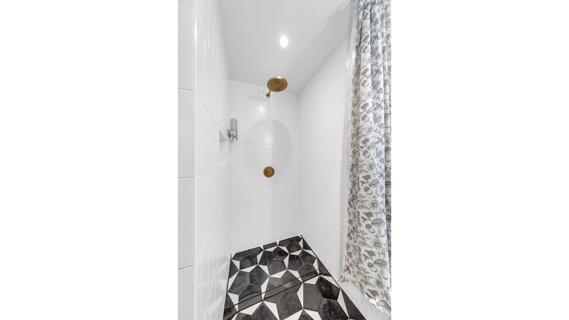 411 East 53rd Street 14B Sutton Place New York NY 10022
