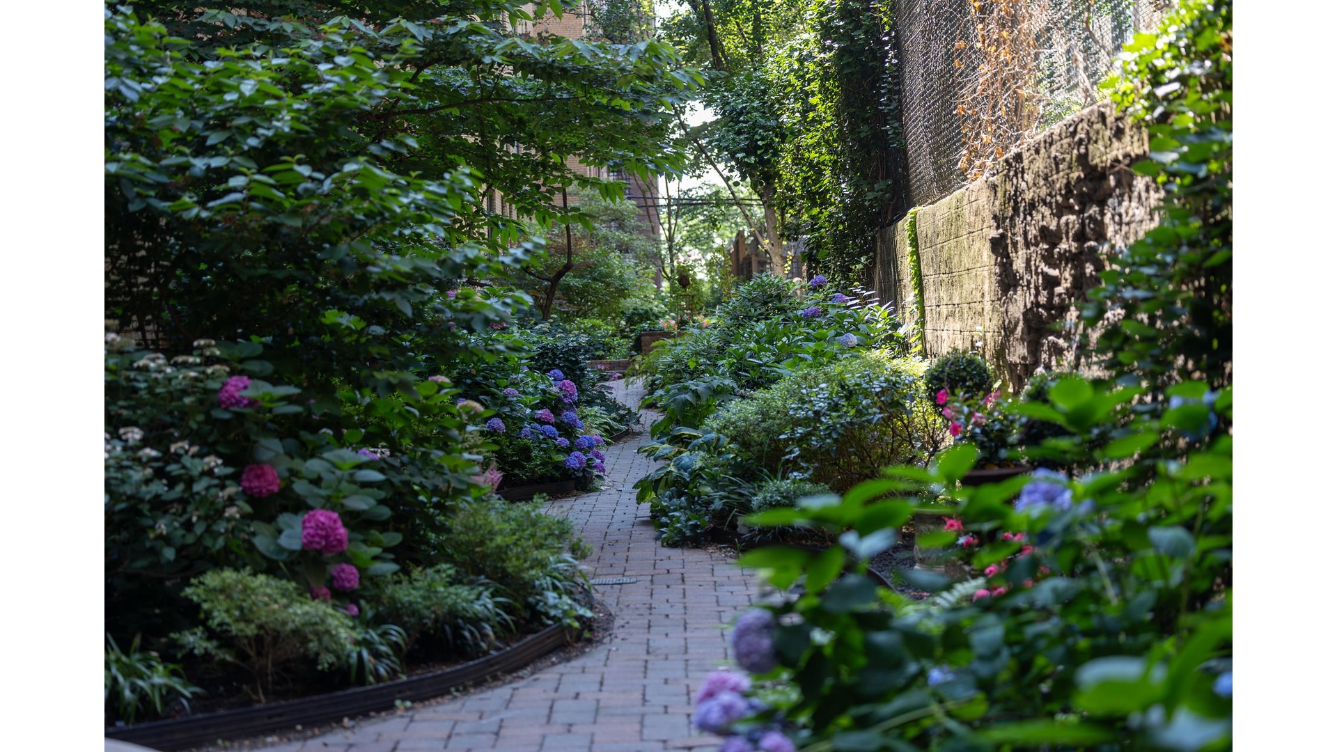 411 East 53rd Street 14B Sutton Place New York NY 10022