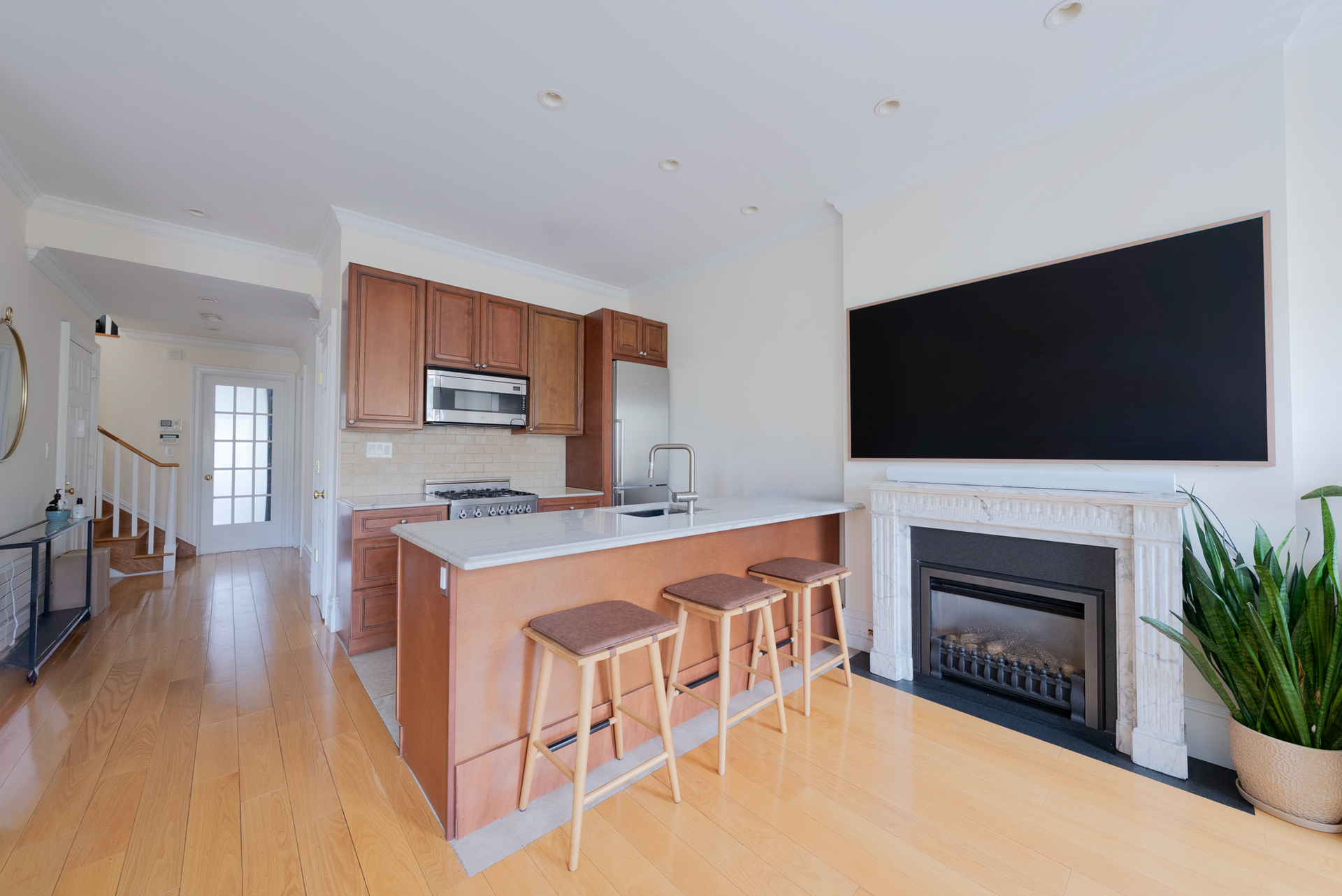 152 Ninth Avenue 2 Chelsea New York NY 10011