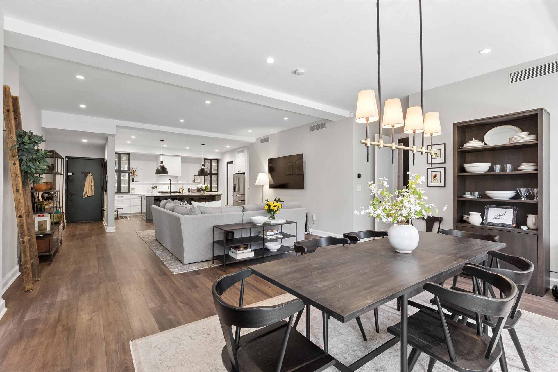 252 West 30th Street 2B Chelsea New York NY 10001