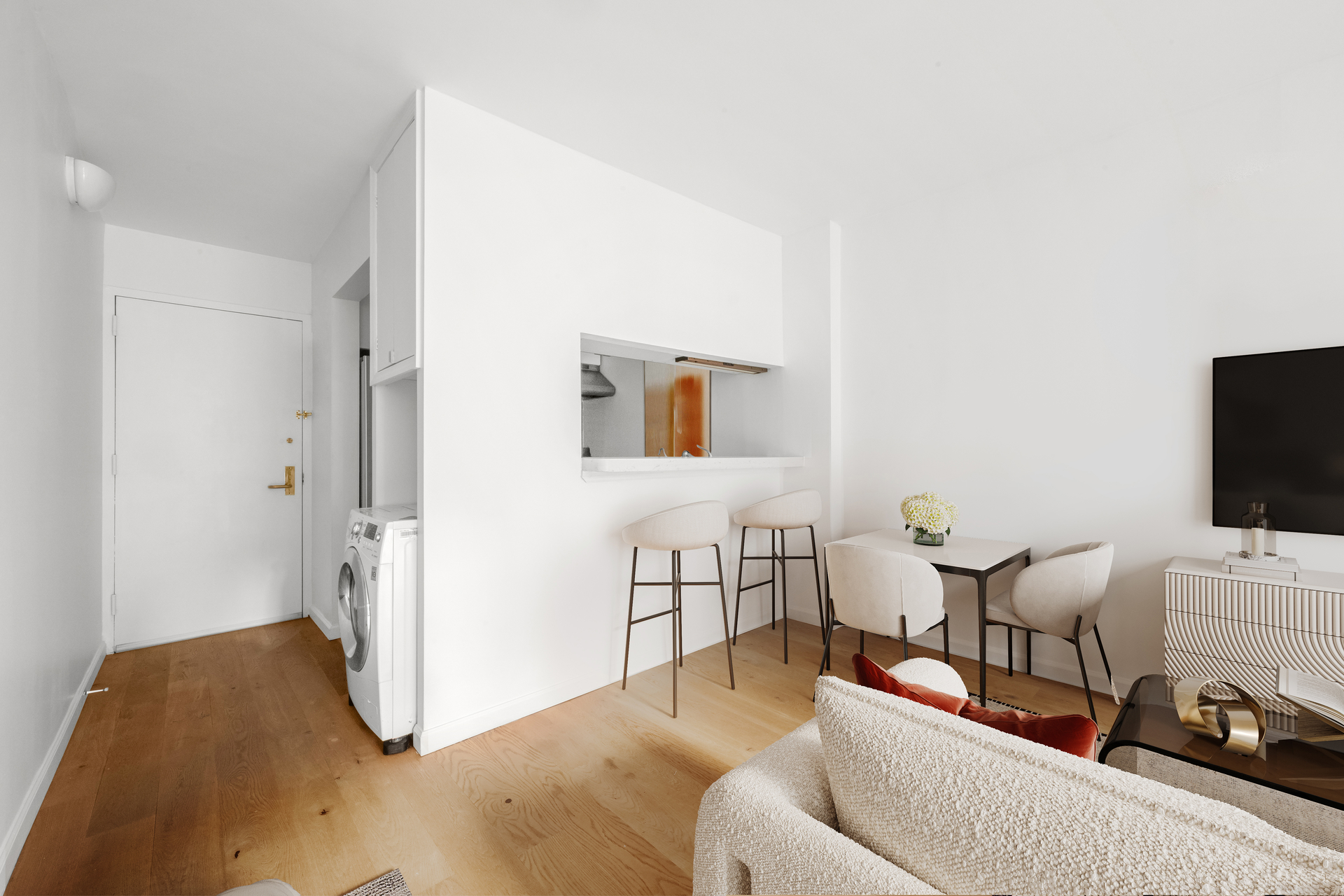 2250 Broadway 5L Upper West Side New York NY 10024