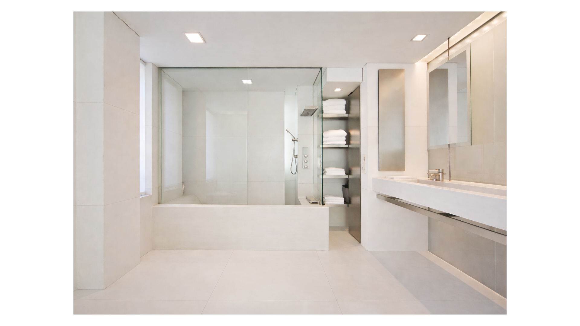 785 Park Avenue 17BC Upper East Side New York NY 10021