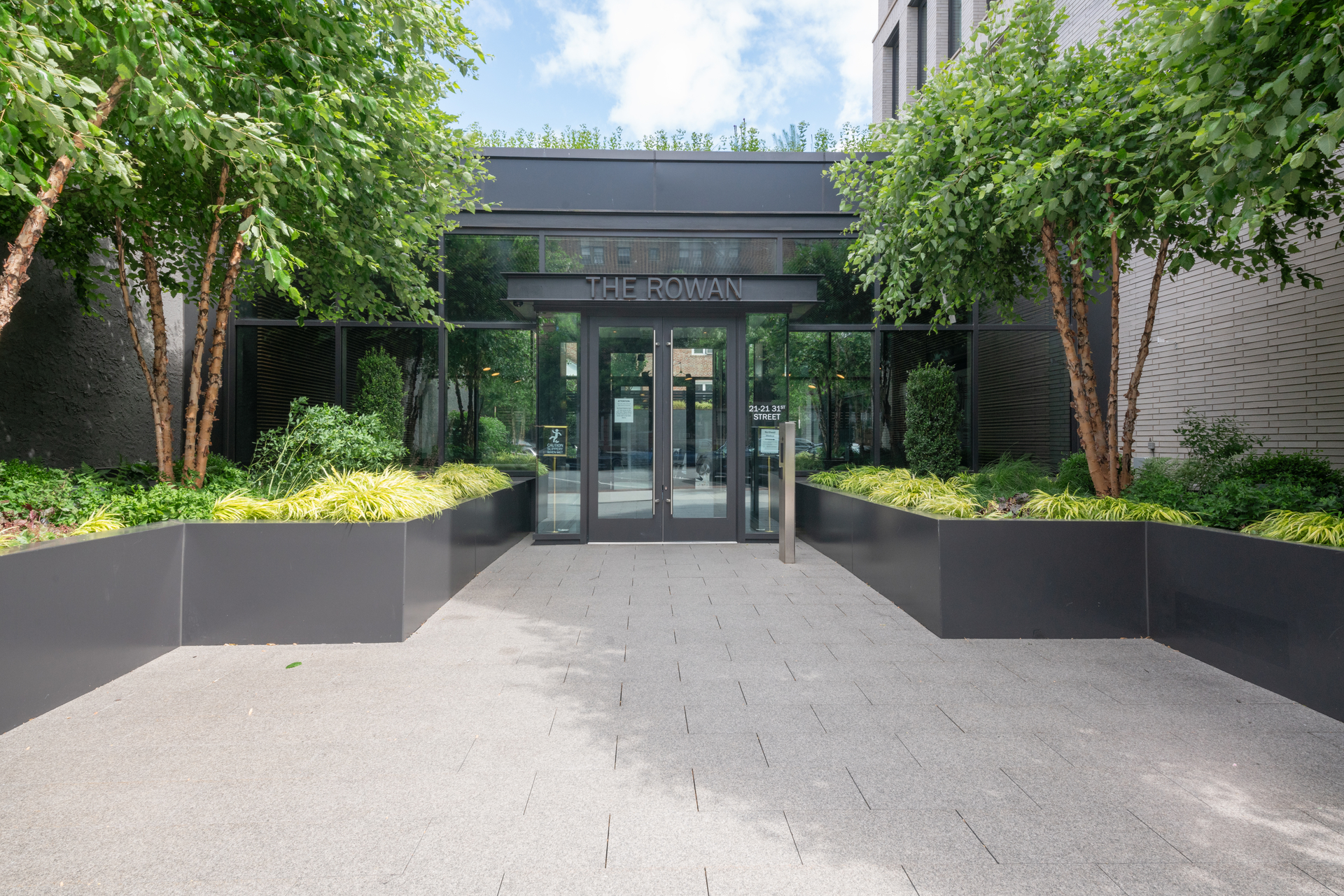 21-21 31st Street 3H Steinway-Ditmars Queens NY 11105