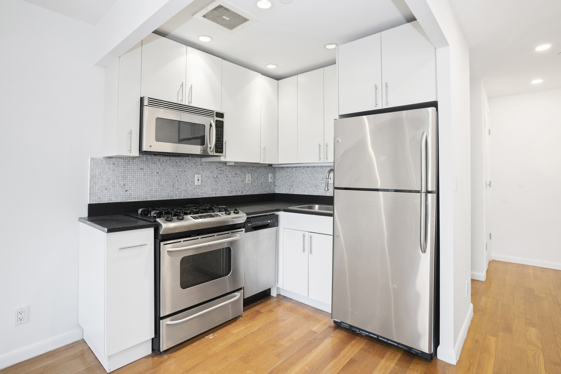 159 Bleecker Street 5D Greenwich Village New York NY 10012