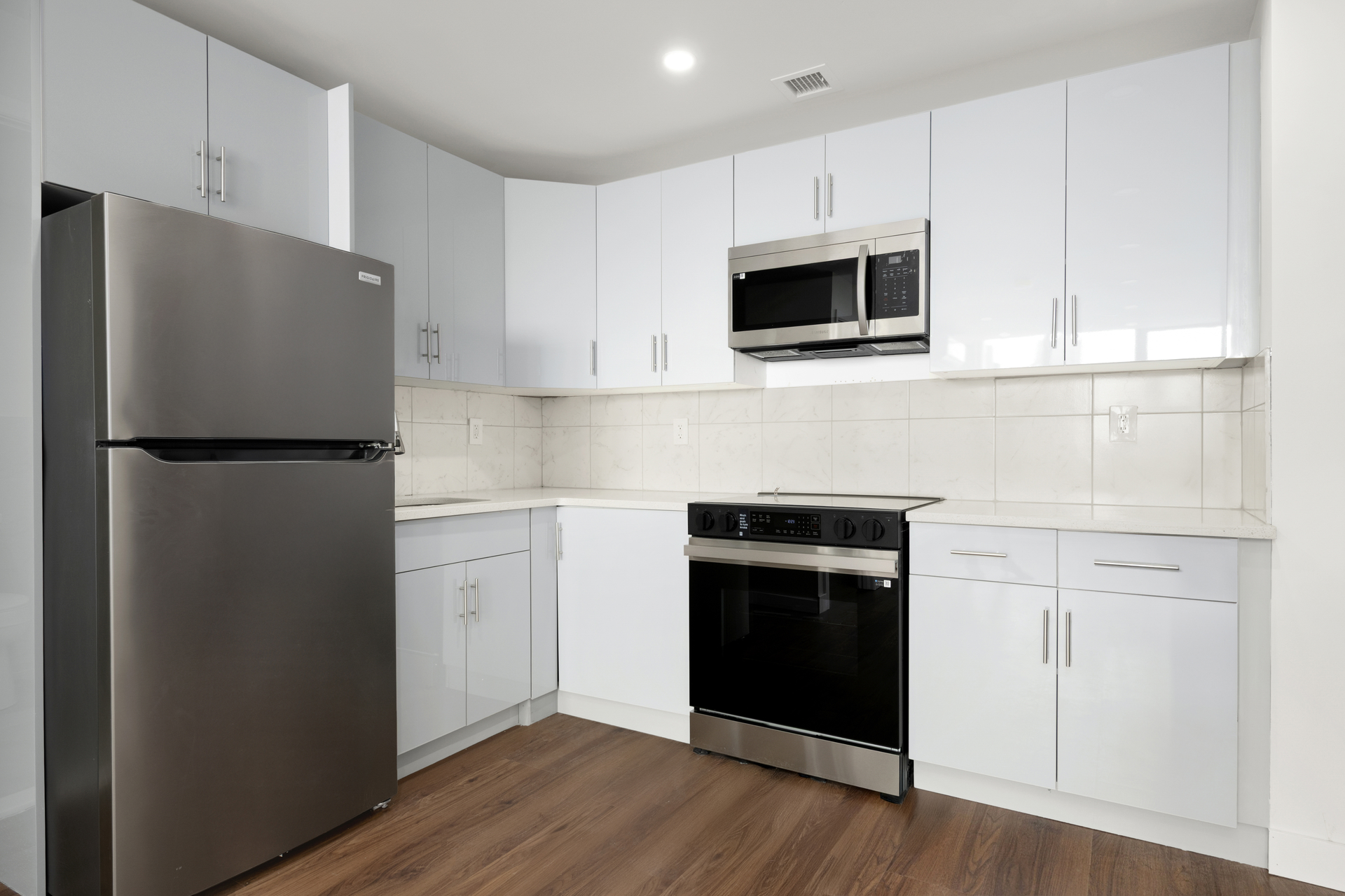 166-13 91st Avenue 6B Richmond Hill Queens NY 11432