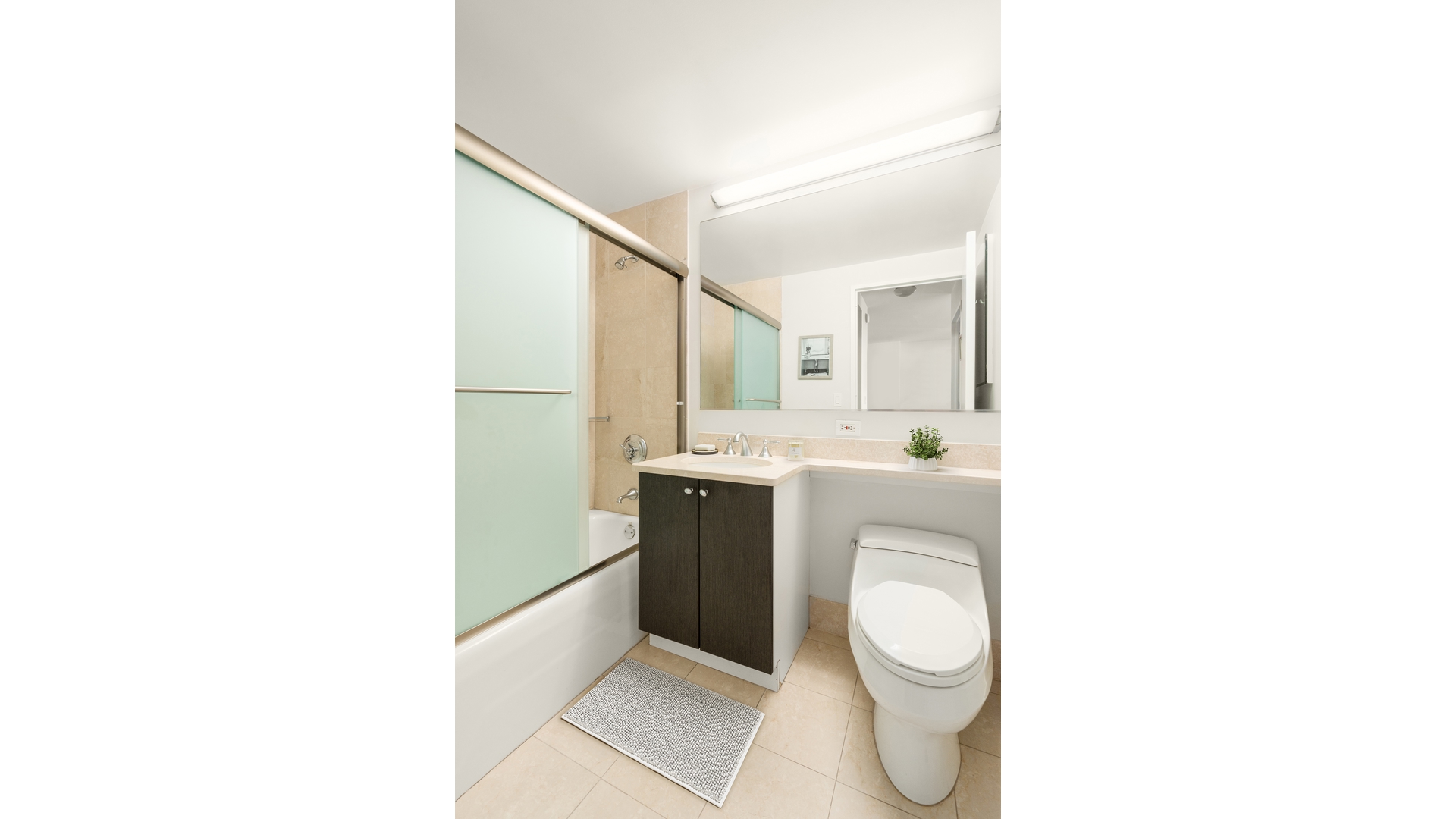 1760 Second Avenue 10A Upper East Side New York NY 10128