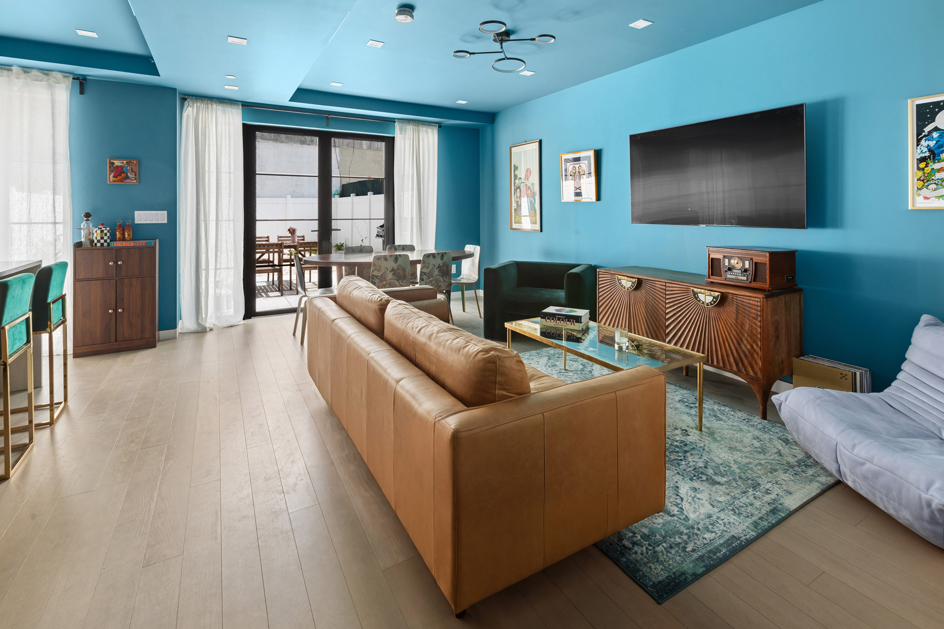 327 East 22nd Street THEAST Gramercy Park New York NY 10010