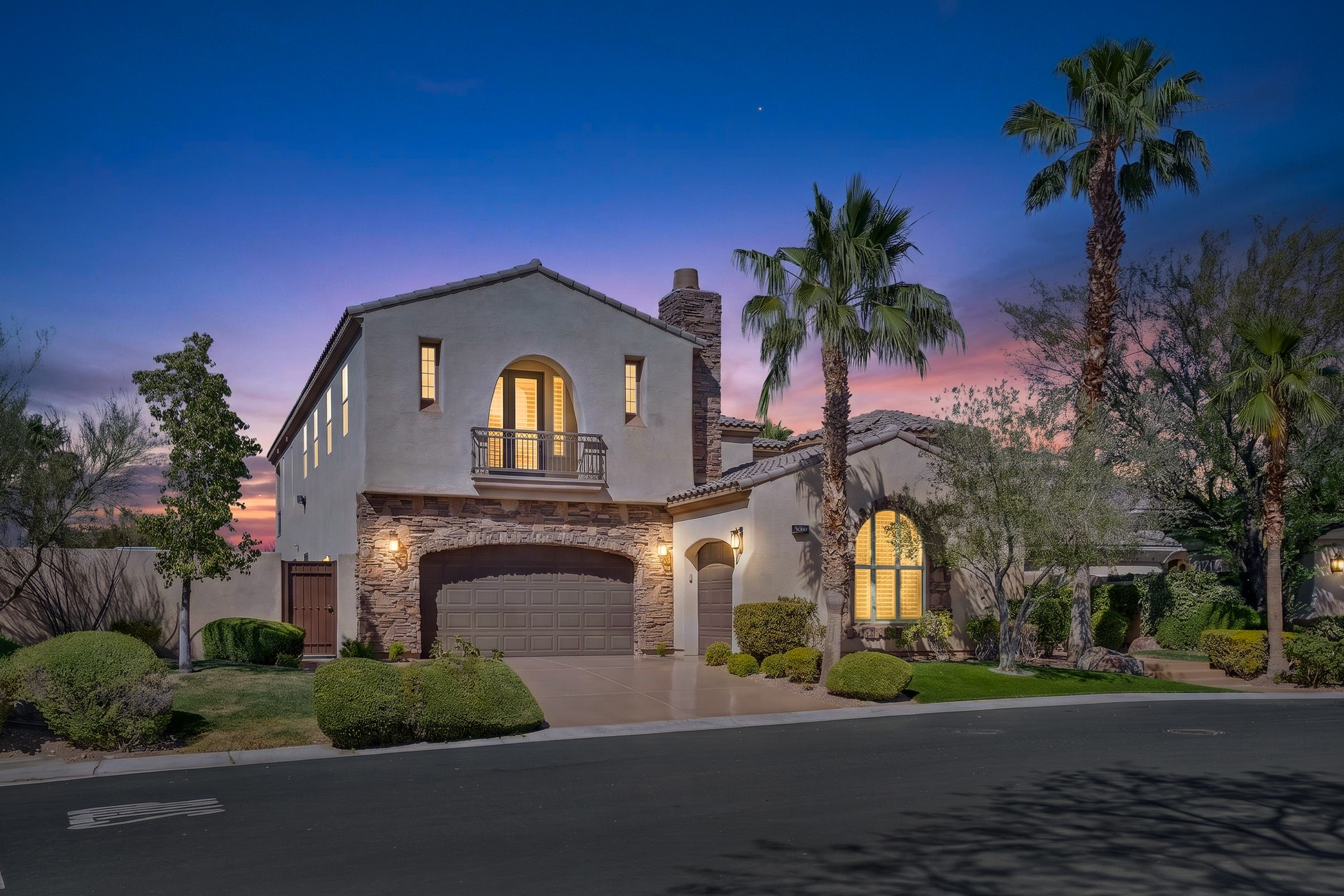 Las Vegas Real Estate | Featured Cities | Douglas Elliman