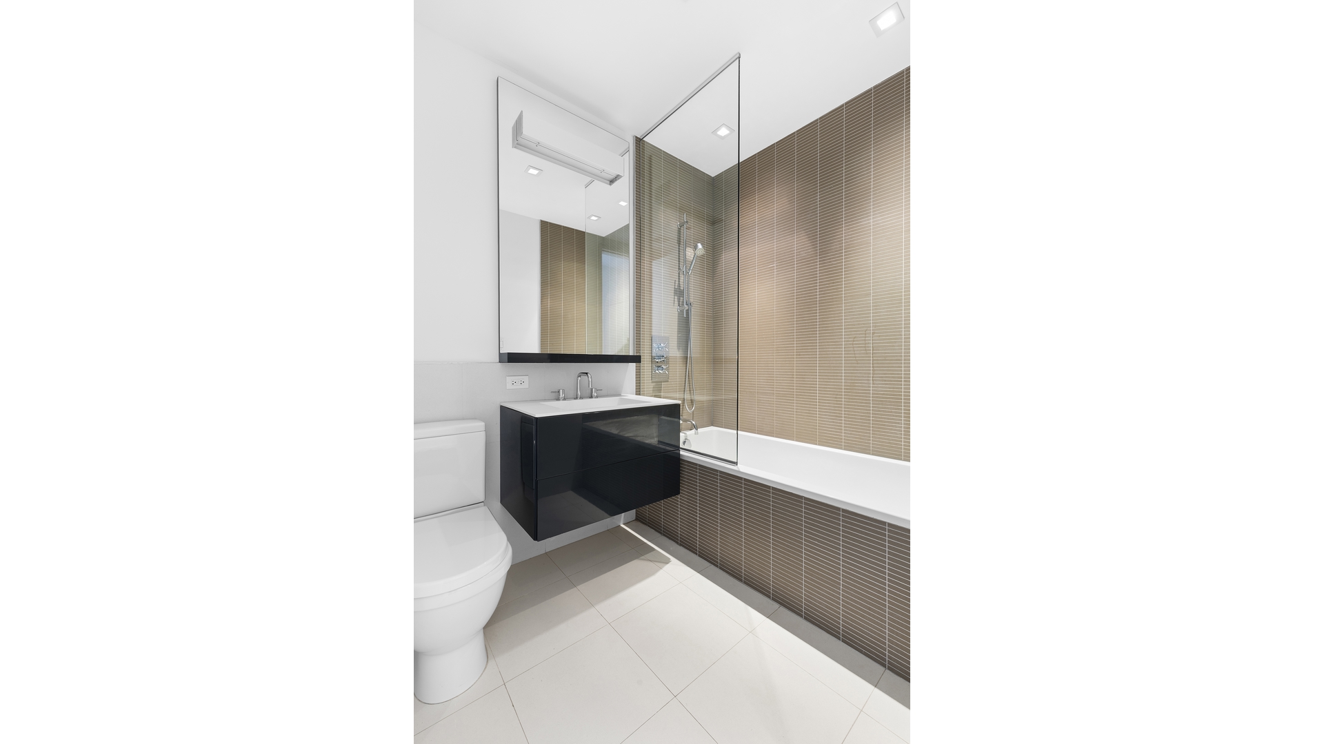 300 East 23rd Street 8A Gramercy Park New York NY 10010