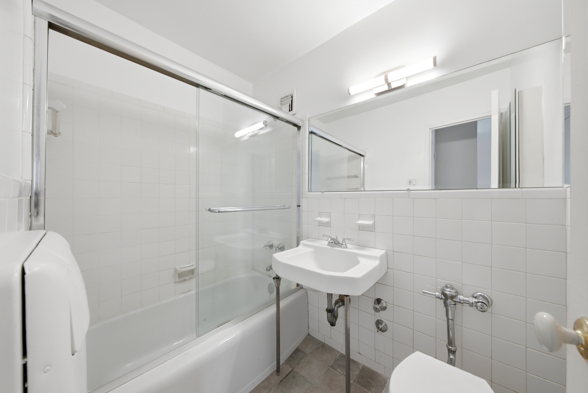 2575 Palisade Avenue 11J Spuyten Duyvil Bronx NY 10463