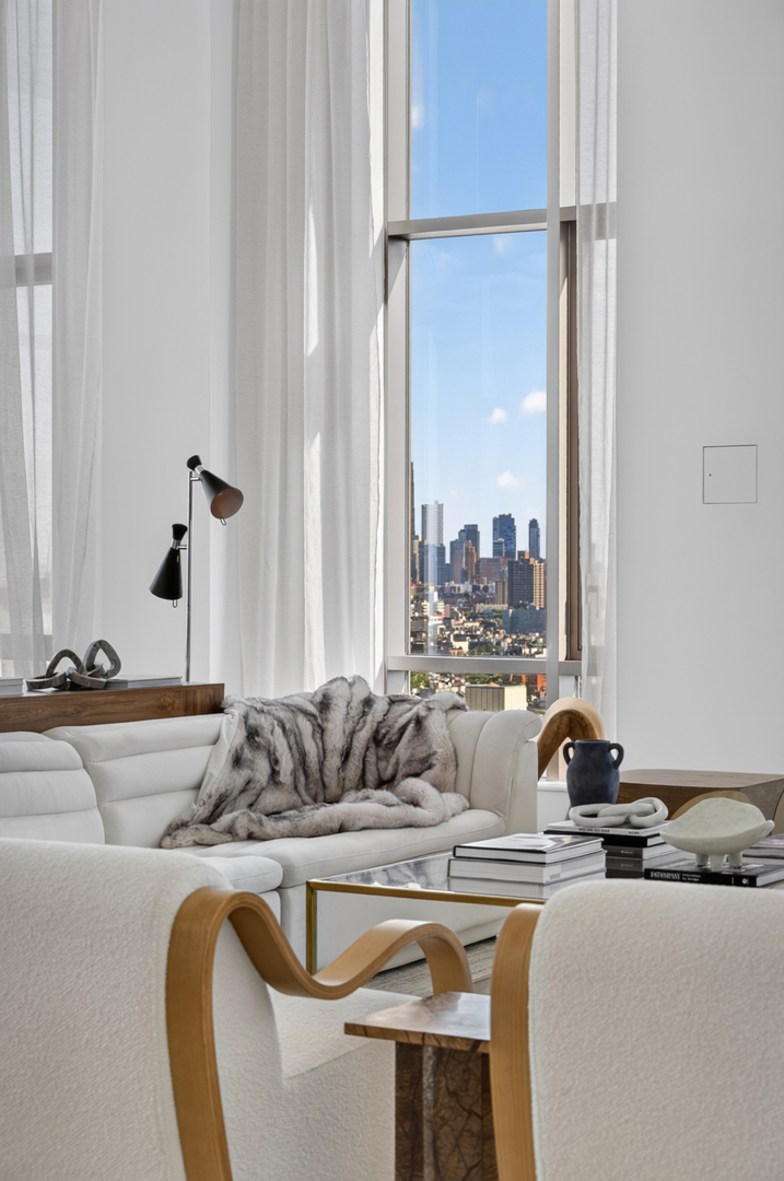 215 East 19th Street 17D Gramercy Park New York NY 10003
