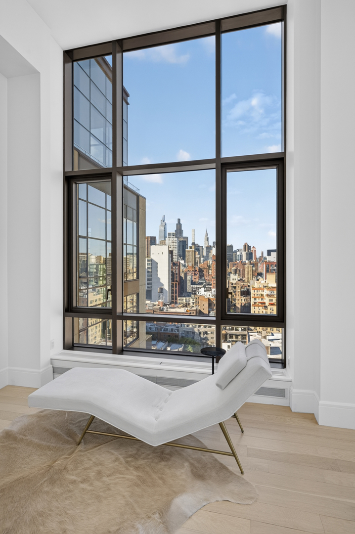 215 East 19th Street 17D Gramercy Park New York NY 10003