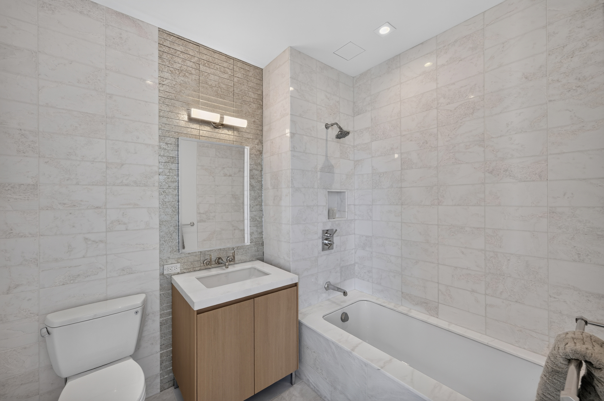 215 East 19th Street 17D Gramercy Park New York NY 10003