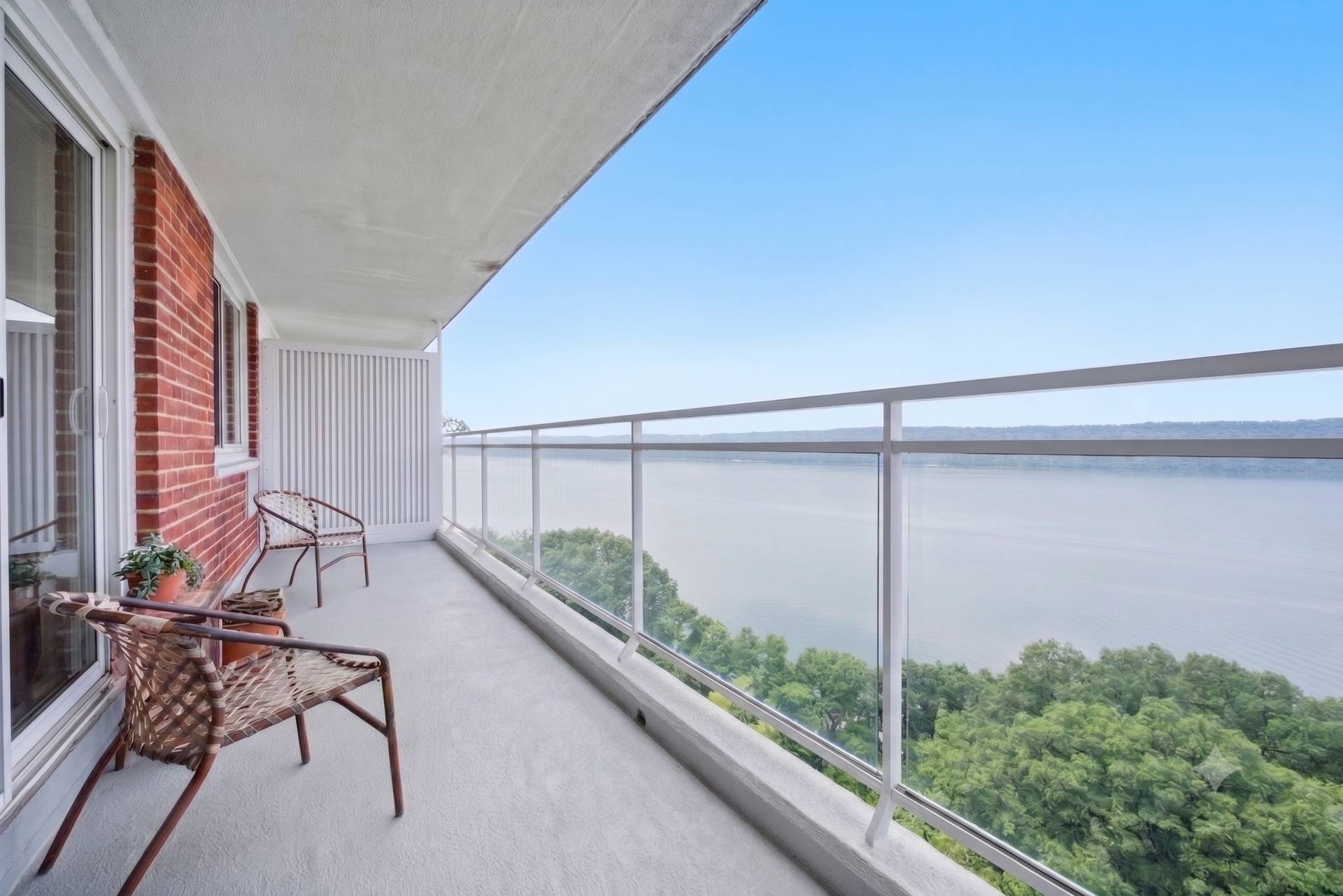 2575 Palisade Avenue 11J Spuyten Duyvil Bronx NY 10463