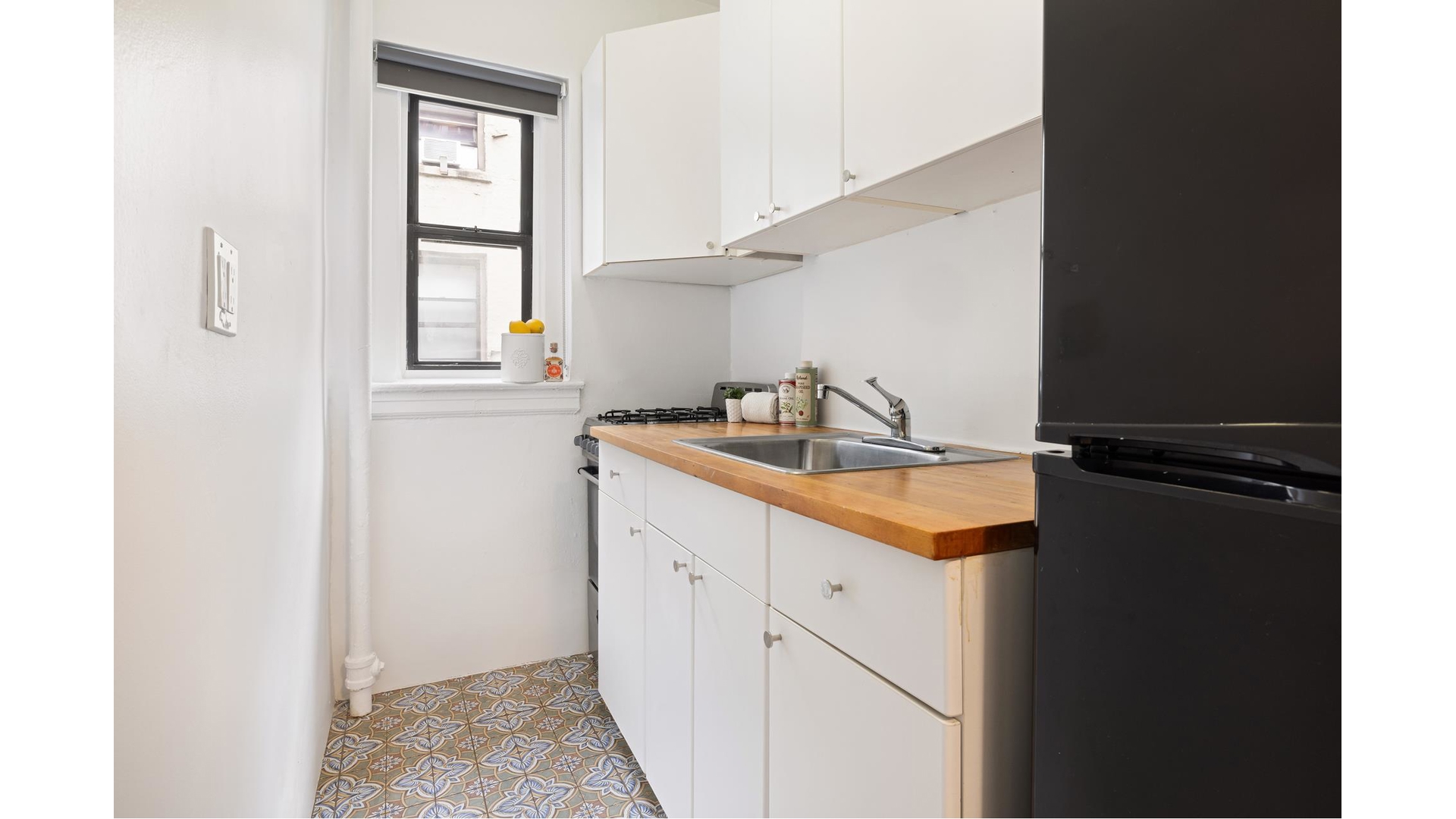 240 East 24th Street 3B Kips Bay New York NY 10010